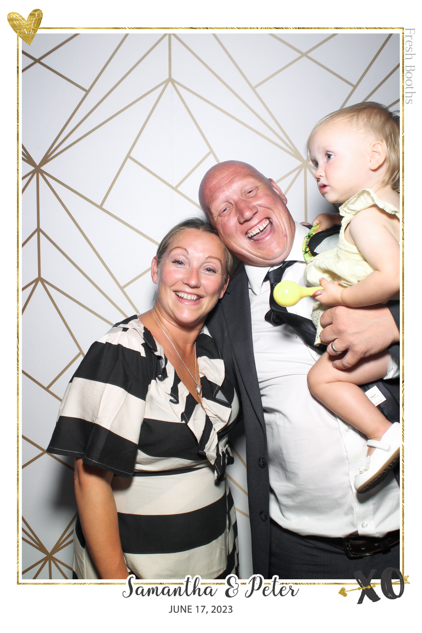Peter & Sam - Selfie Mirror | View more photos from the event at gallery.freshbooths.com/u/FreshBooths/Peter-Sam-Selfie-Mirror