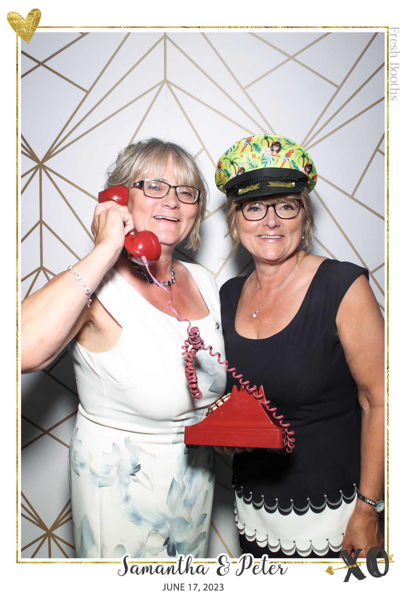 Peter & Sam - Selfie Mirror | View more photos from the event at gallery.freshbooths.com/u/FreshBooths/Peter-Sam-Selfie-Mirror