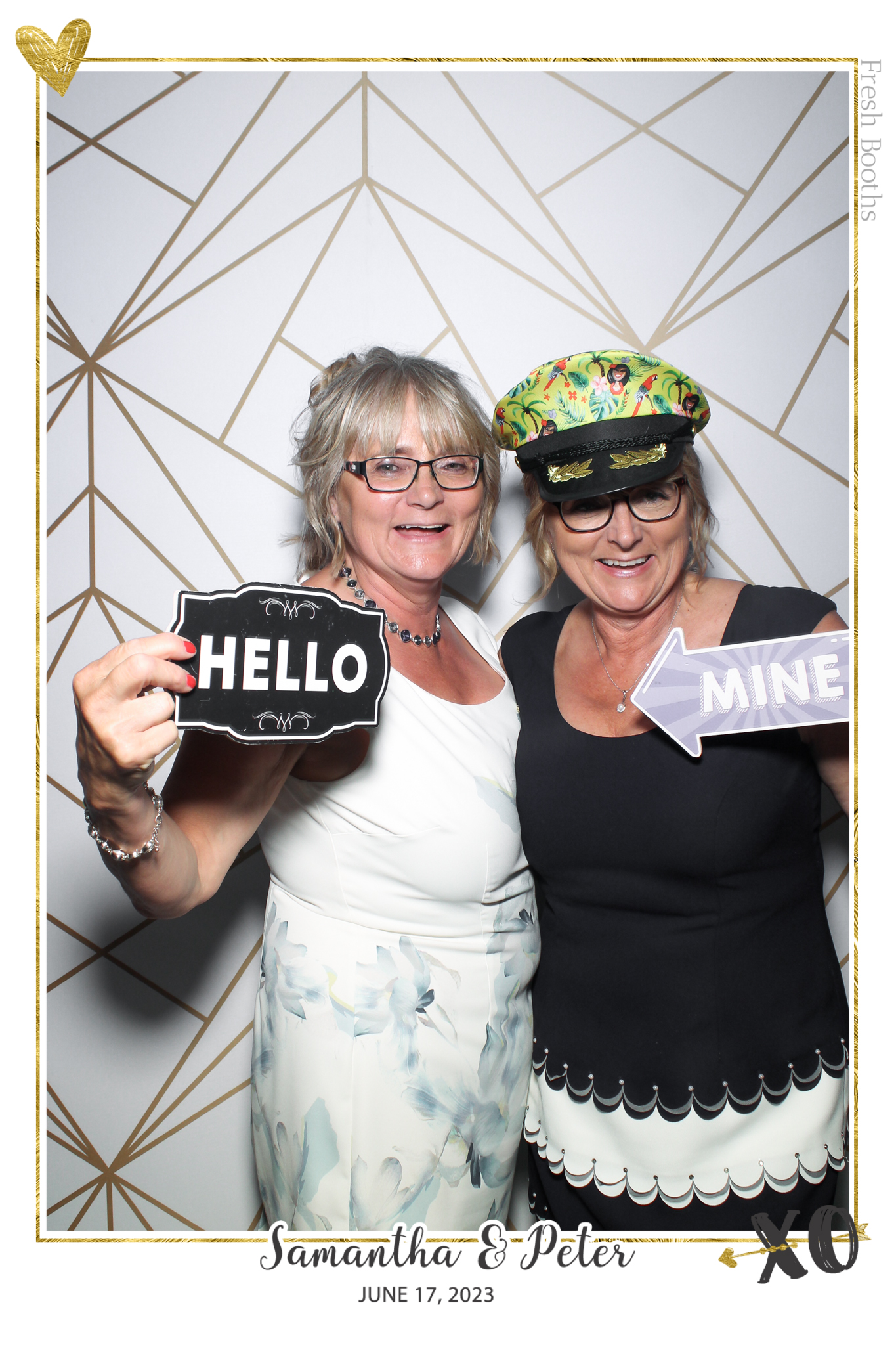 Peter & Sam - Selfie Mirror | View more photos from the event at gallery.freshbooths.com/u/FreshBooths/Peter-Sam-Selfie-Mirror
