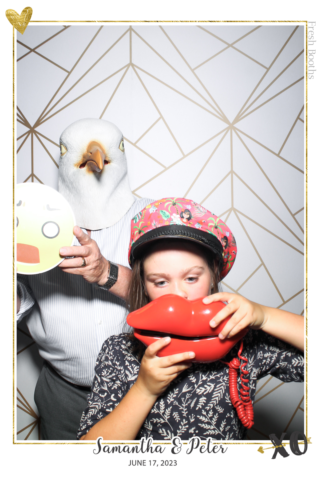 Peter & Sam - Selfie Mirror | View more photos from the event at gallery.freshbooths.com/u/FreshBooths/Peter-Sam-Selfie-Mirror
