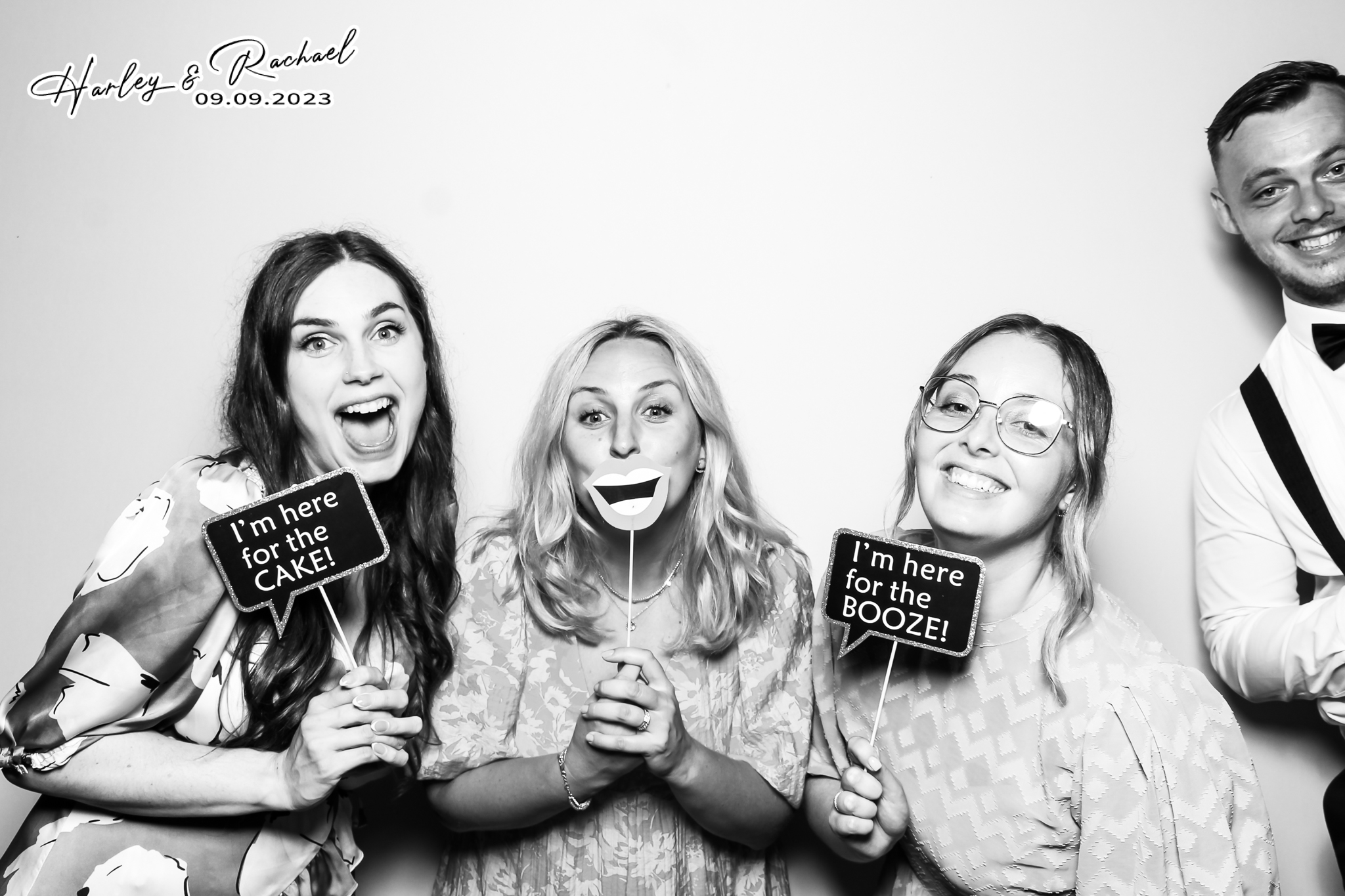 The Perrios - Glamour Booth | View more photos from the event at gallery.freshbooths.com/u/FreshBooths/The-Perrios-Glamour-Booth