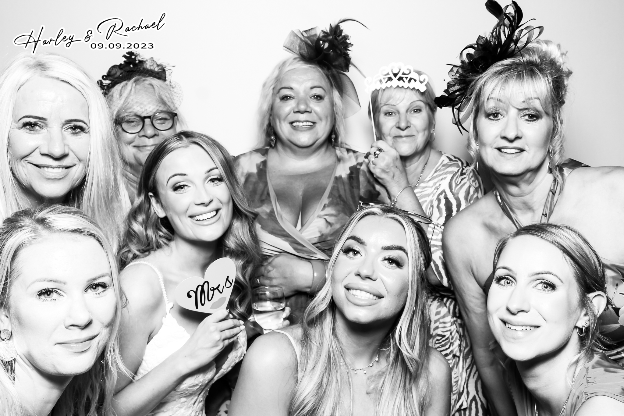 The Perrios - Glamour Booth | View more photos from the event at gallery.freshbooths.com/u/FreshBooths/The-Perrios-Glamour-Booth