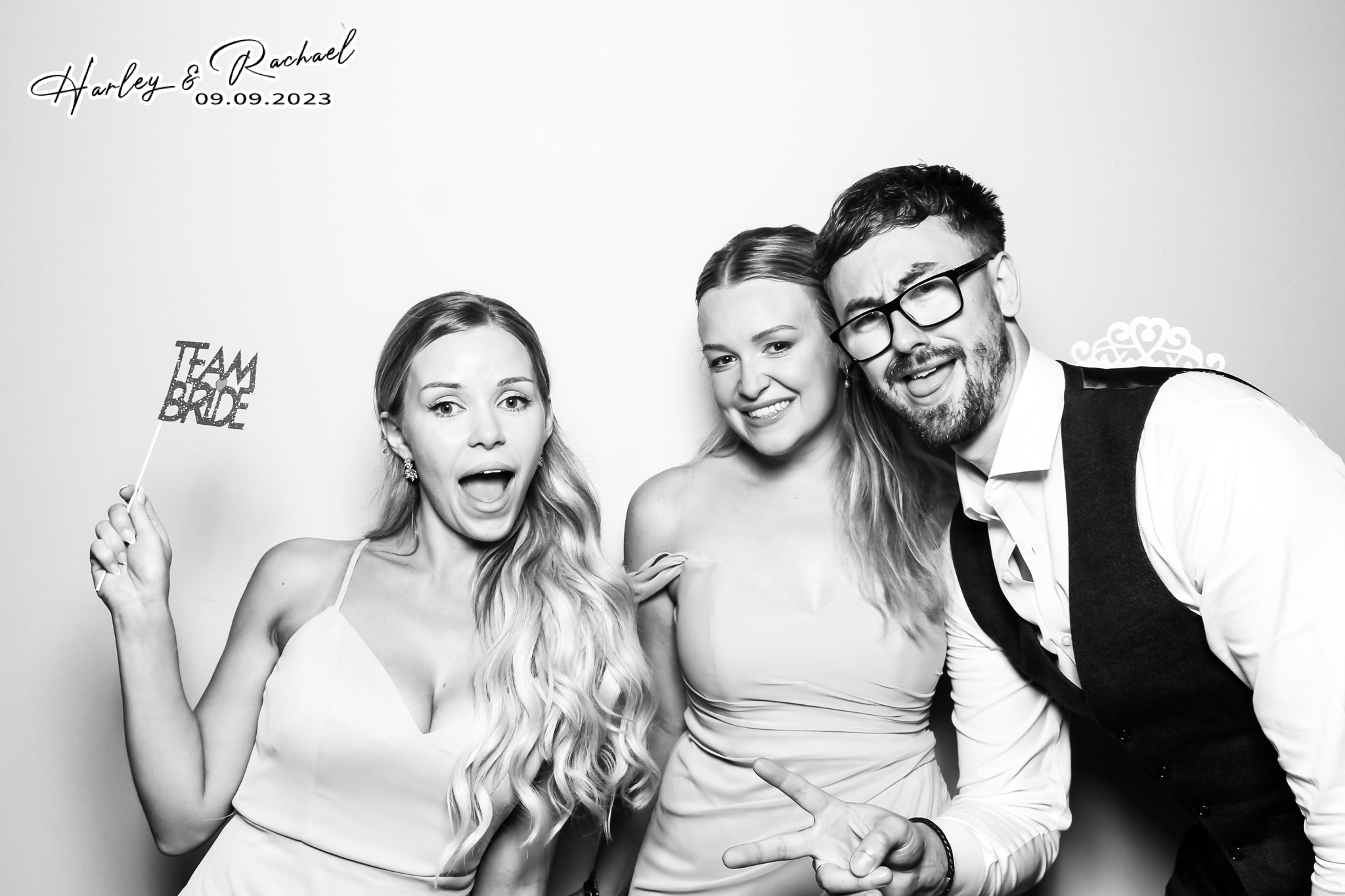 The Perrios - Glamour Booth | View more photos from the event at gallery.freshbooths.com/u/FreshBooths/The-Perrios-Glamour-Booth
