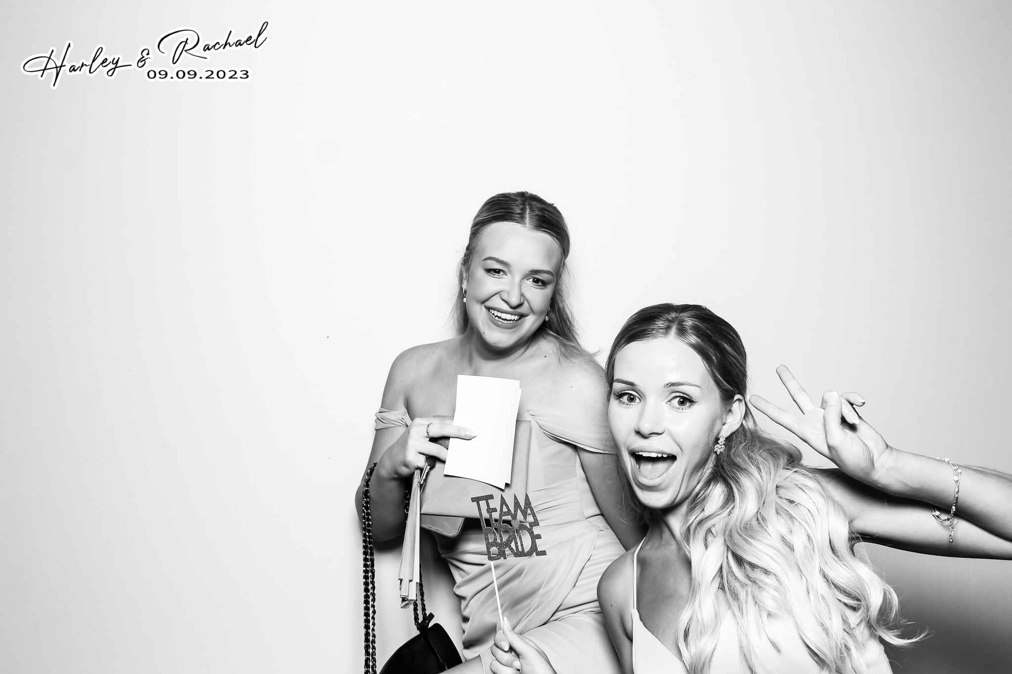 The Perrios - Glamour Booth | View more photos from the event at gallery.freshbooths.com/u/FreshBooths/The-Perrios-Glamour-Booth