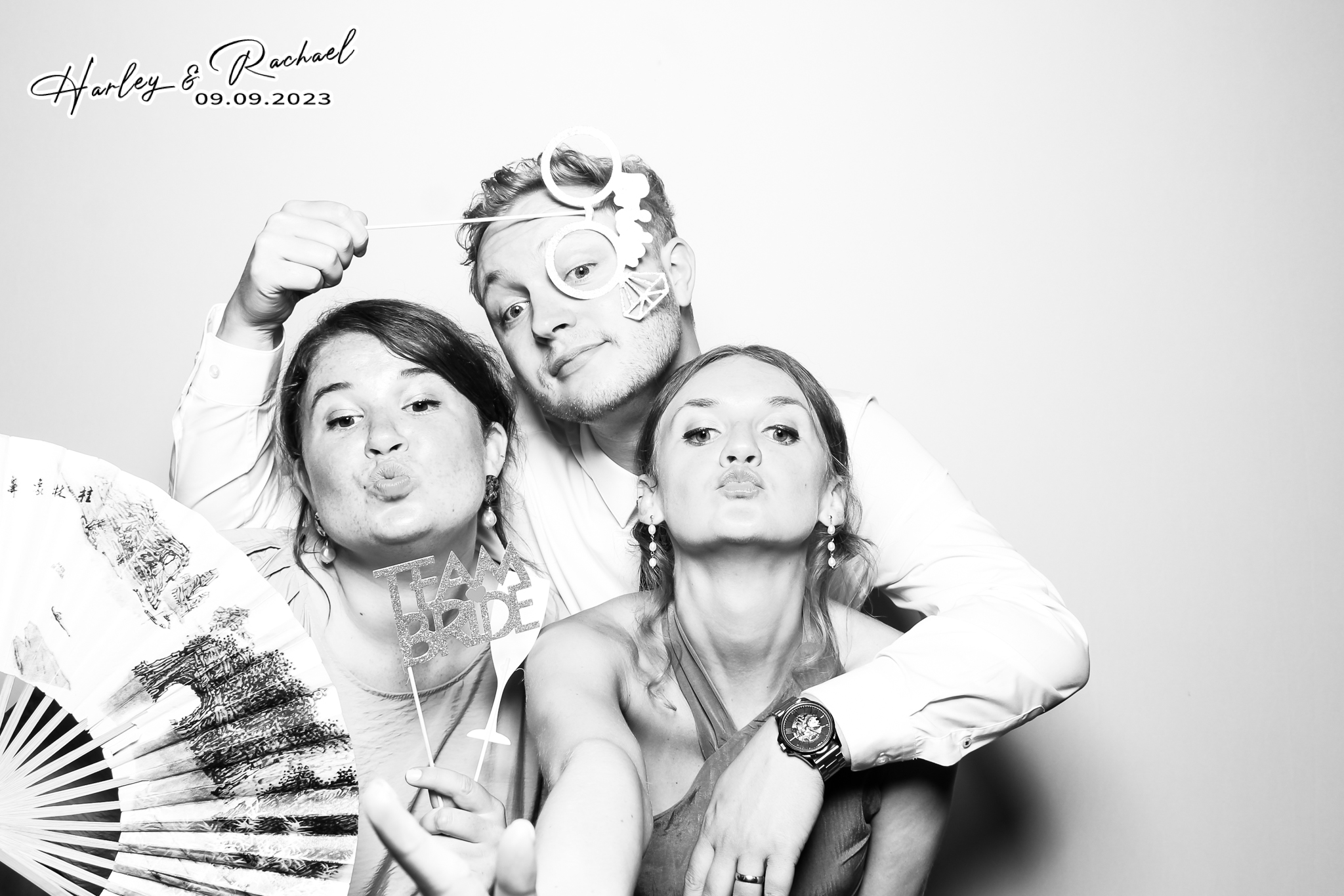 The Perrios - Glamour Booth | View more photos from the event at gallery.freshbooths.com/u/FreshBooths/The-Perrios-Glamour-Booth