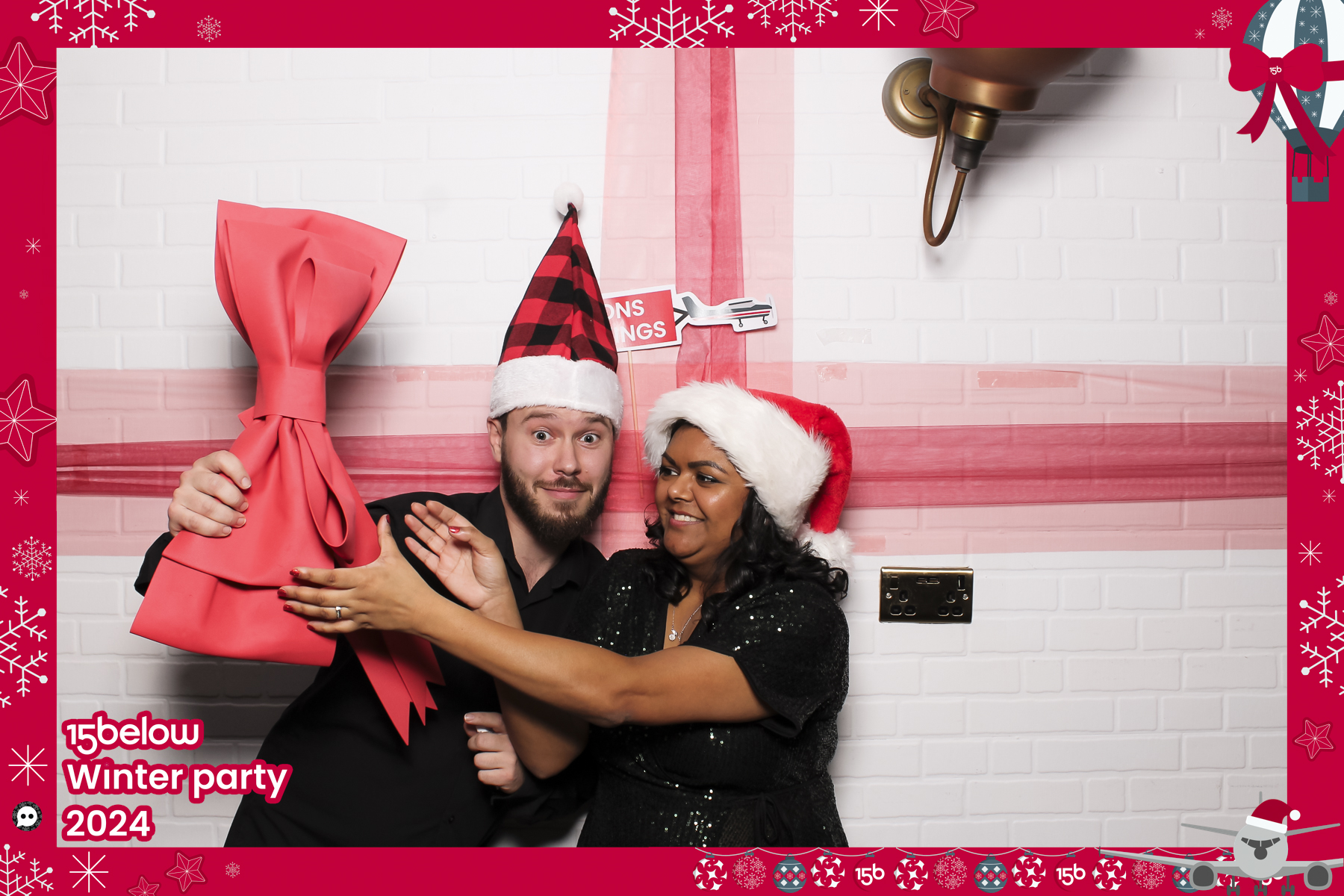15 Below Xmas Party 2024 | View more photos from the event at gallery.freshbooths.com/u/FreshBooths/15-Below-Xmas-Party-2024