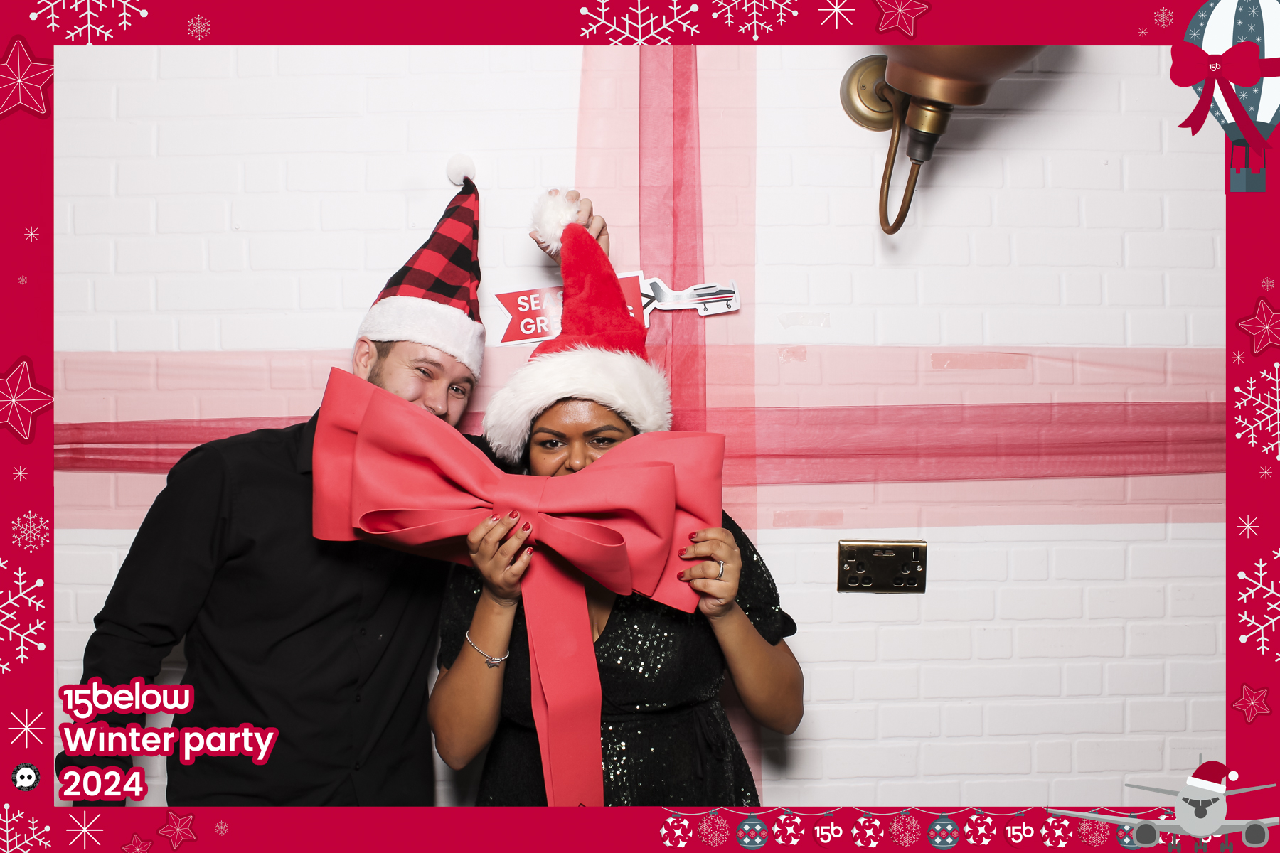 15 Below Xmas Party 2024 | View more photos from the event at gallery.freshbooths.com/u/FreshBooths/15-Below-Xmas-Party-2024