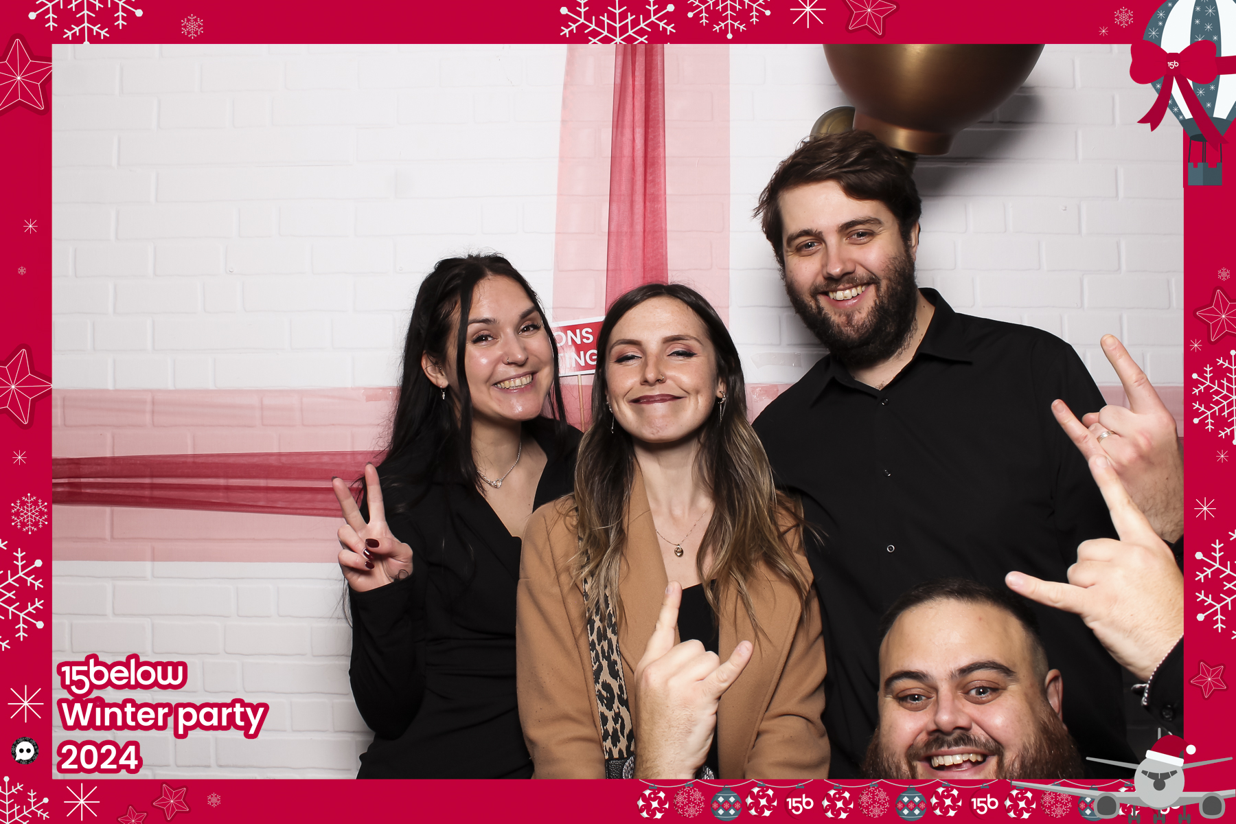 15 Below Xmas Party 2024 | View more photos from the event at gallery.freshbooths.com/u/FreshBooths/15-Below-Xmas-Party-2024