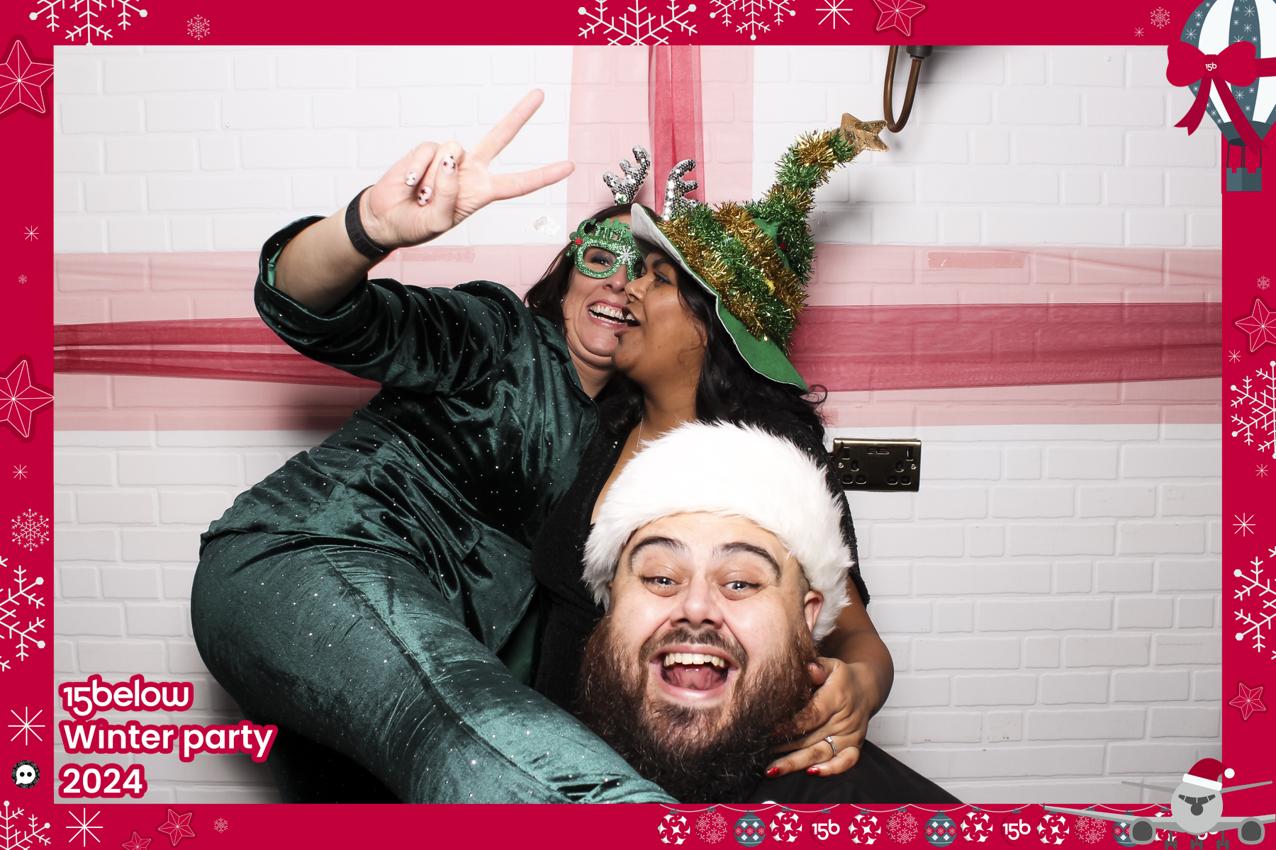 15 Below Xmas Party 2024 | View more photos from the event at gallery.freshbooths.com/u/FreshBooths/15-Below-Xmas-Party-2024