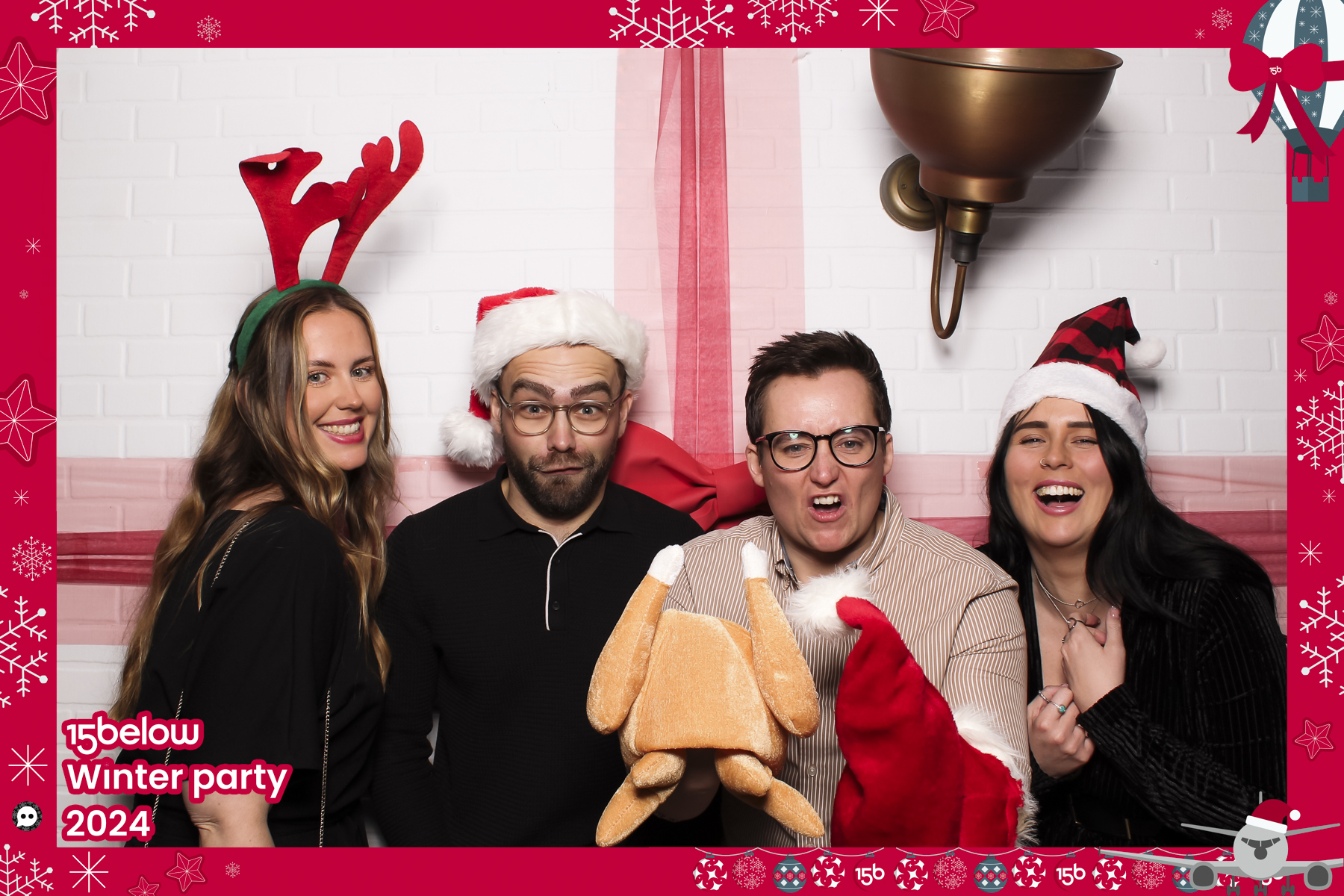 15 Below Xmas Party 2024 | View more photos from the event at gallery.freshbooths.com/u/FreshBooths/15-Below-Xmas-Party-2024