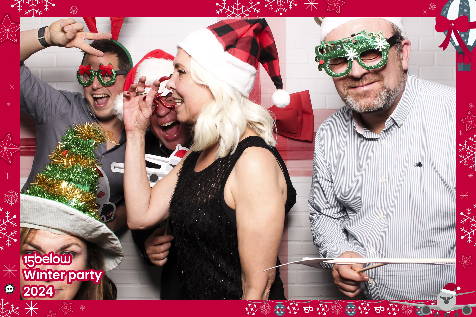 15 Below Xmas Party 2024 | View more photos from the event at gallery.freshbooths.com/u/FreshBooths/15-Below-Xmas-Party-2024