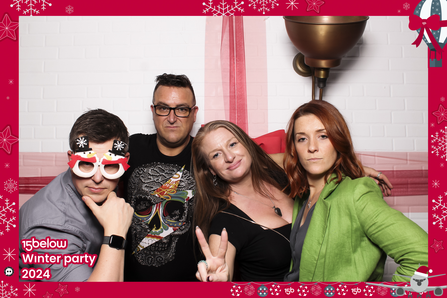 15 Below Xmas Party 2024 | View more photos from the event at gallery.freshbooths.com/u/FreshBooths/15-Below-Xmas-Party-2024