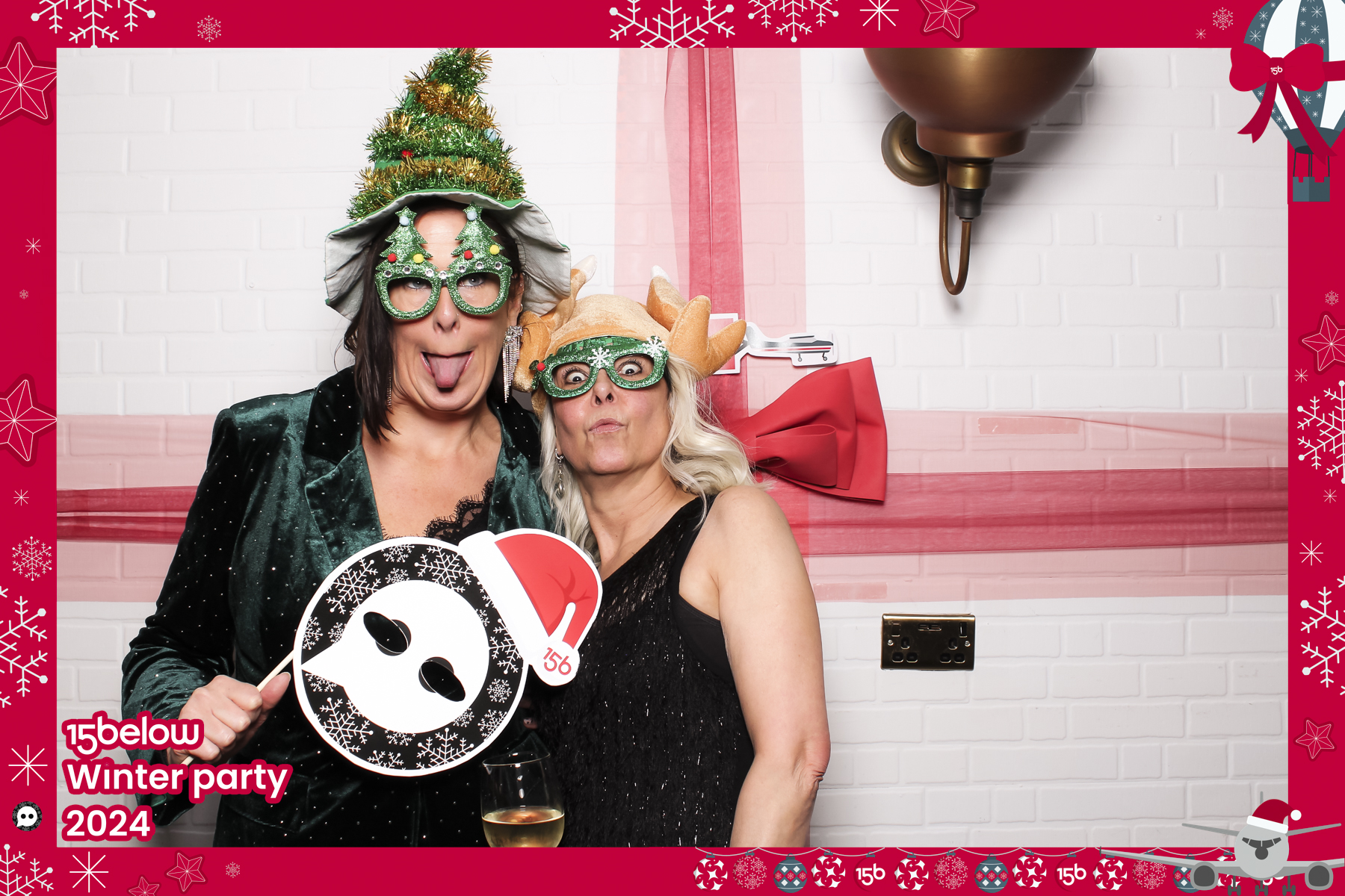 15 Below Xmas Party 2024 | View more photos from the event at gallery.freshbooths.com/u/FreshBooths/15-Below-Xmas-Party-2024
