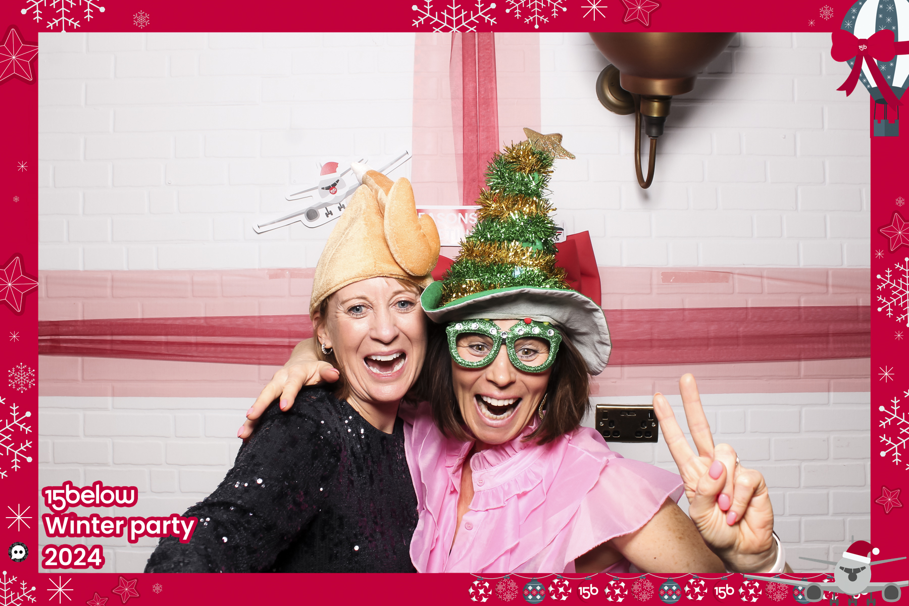 15 Below Xmas Party 2024 | View more photos from the event at gallery.freshbooths.com/u/FreshBooths/15-Below-Xmas-Party-2024