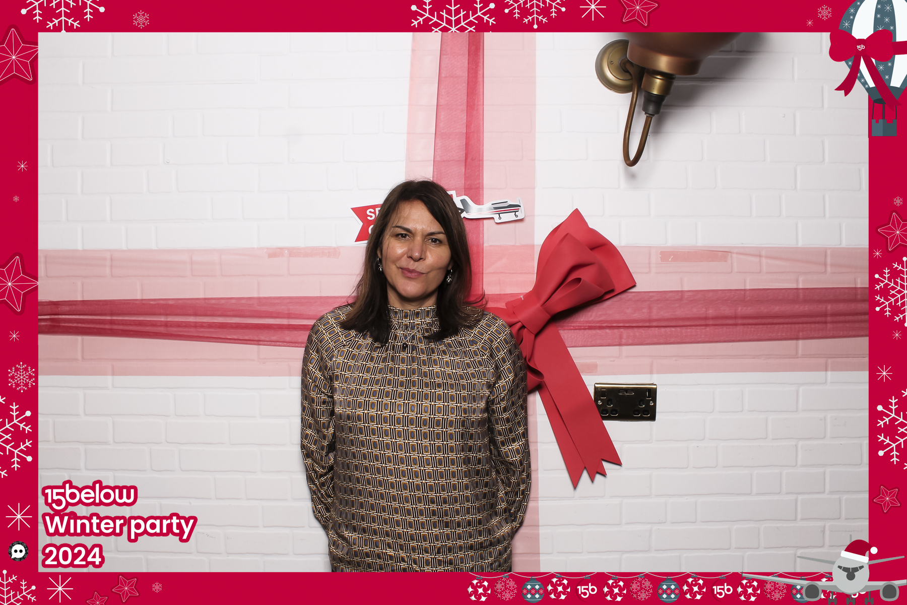 15 Below Xmas Party 2024 | View more photos from the event at gallery.freshbooths.com/u/FreshBooths/15-Below-Xmas-Party-2024
