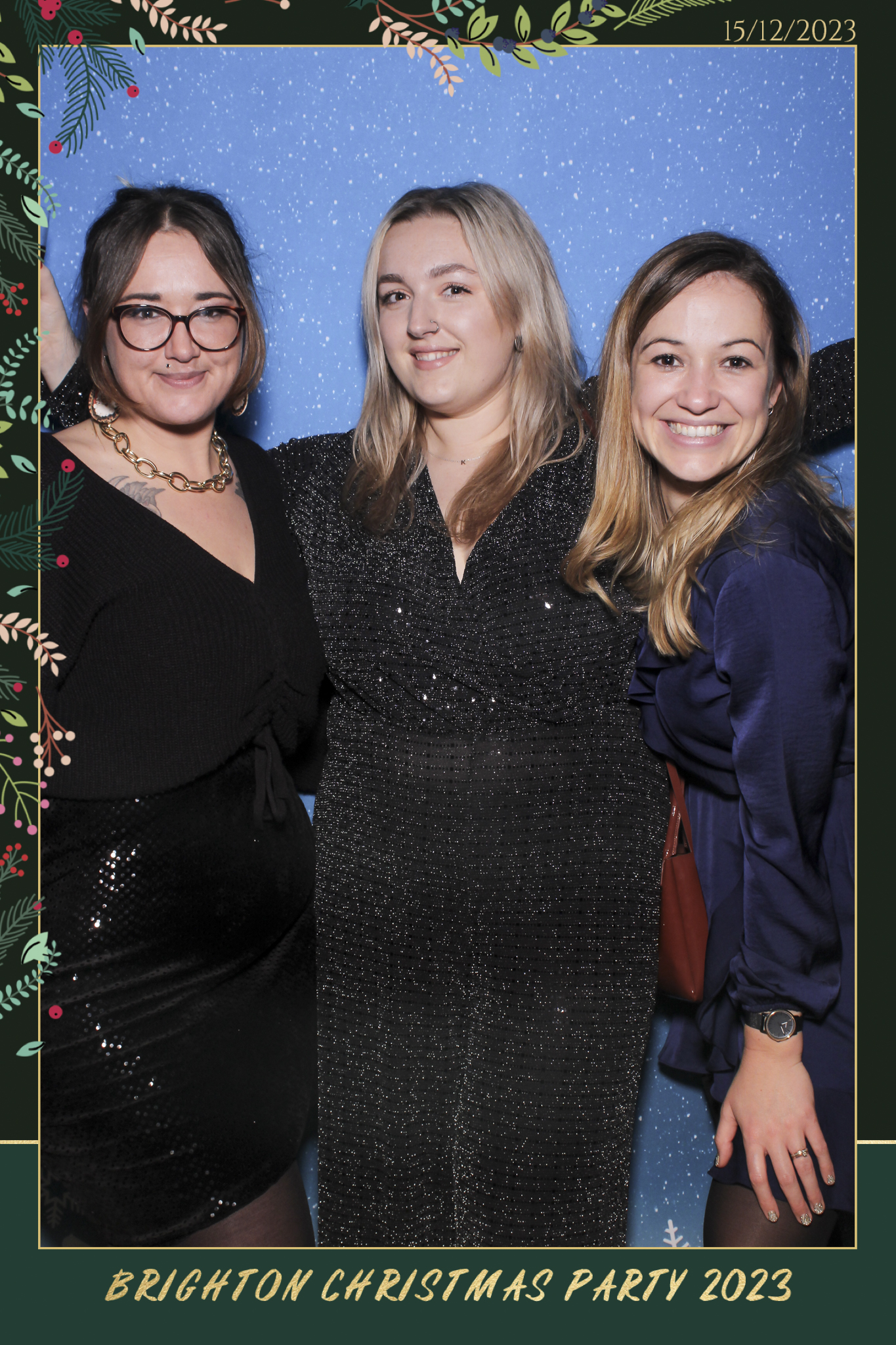 Bullhorn Xmas 2023 - Selfie Mirror | View more photos from the event at gallery.freshbooths.com/u/FreshBooths/Bullhorn-Xmas-2023-Selfie-Mirror