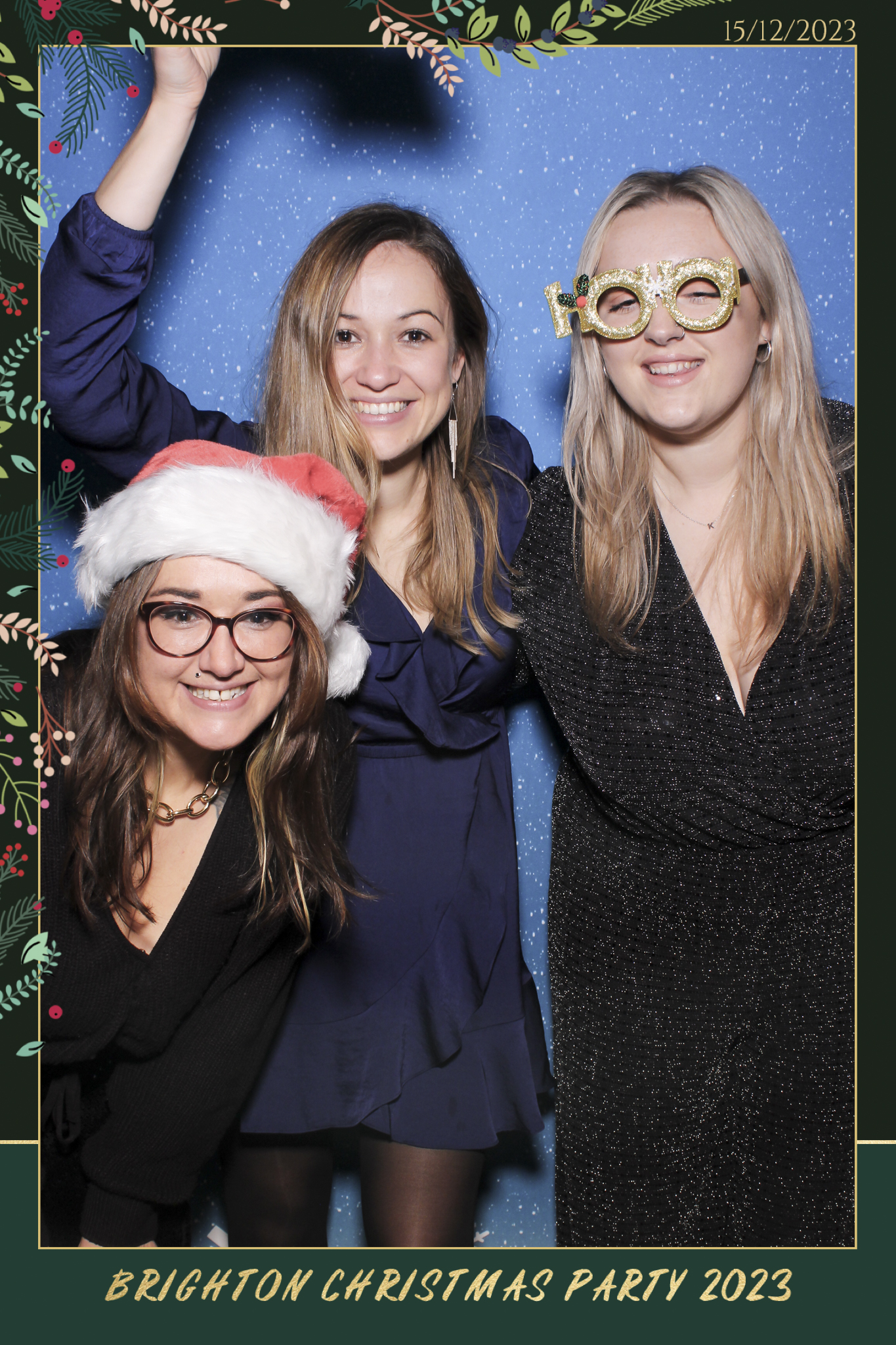 Bullhorn Xmas 2023 - Selfie Mirror | View more photos from the event at gallery.freshbooths.com/u/FreshBooths/Bullhorn-Xmas-2023-Selfie-Mirror