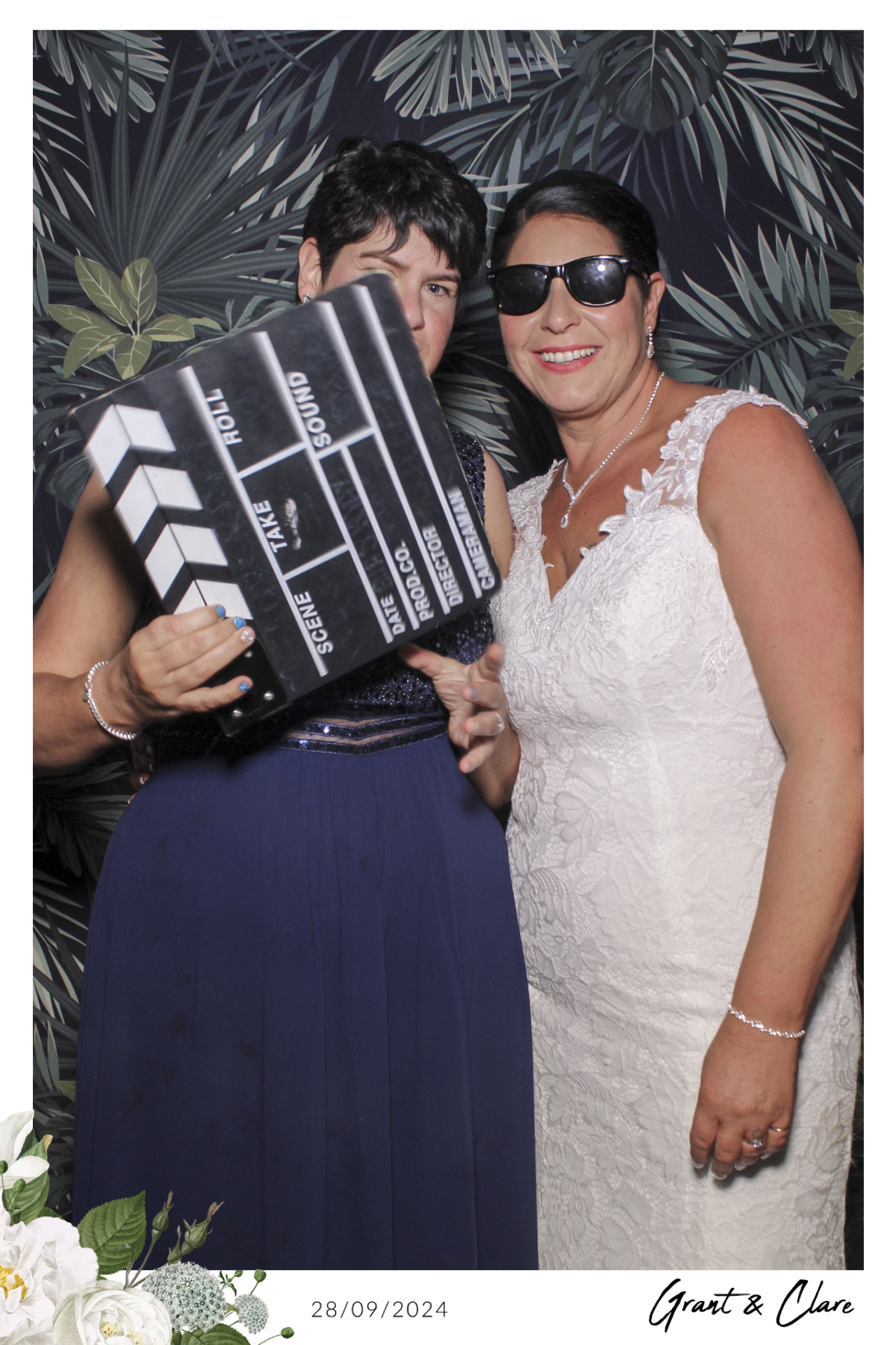 Clare & Grant - Selfie Mirror | View more photos from the event at gallery.freshbooths.com/u/FreshBooths/Clare-Grant-Selfie-Mirror