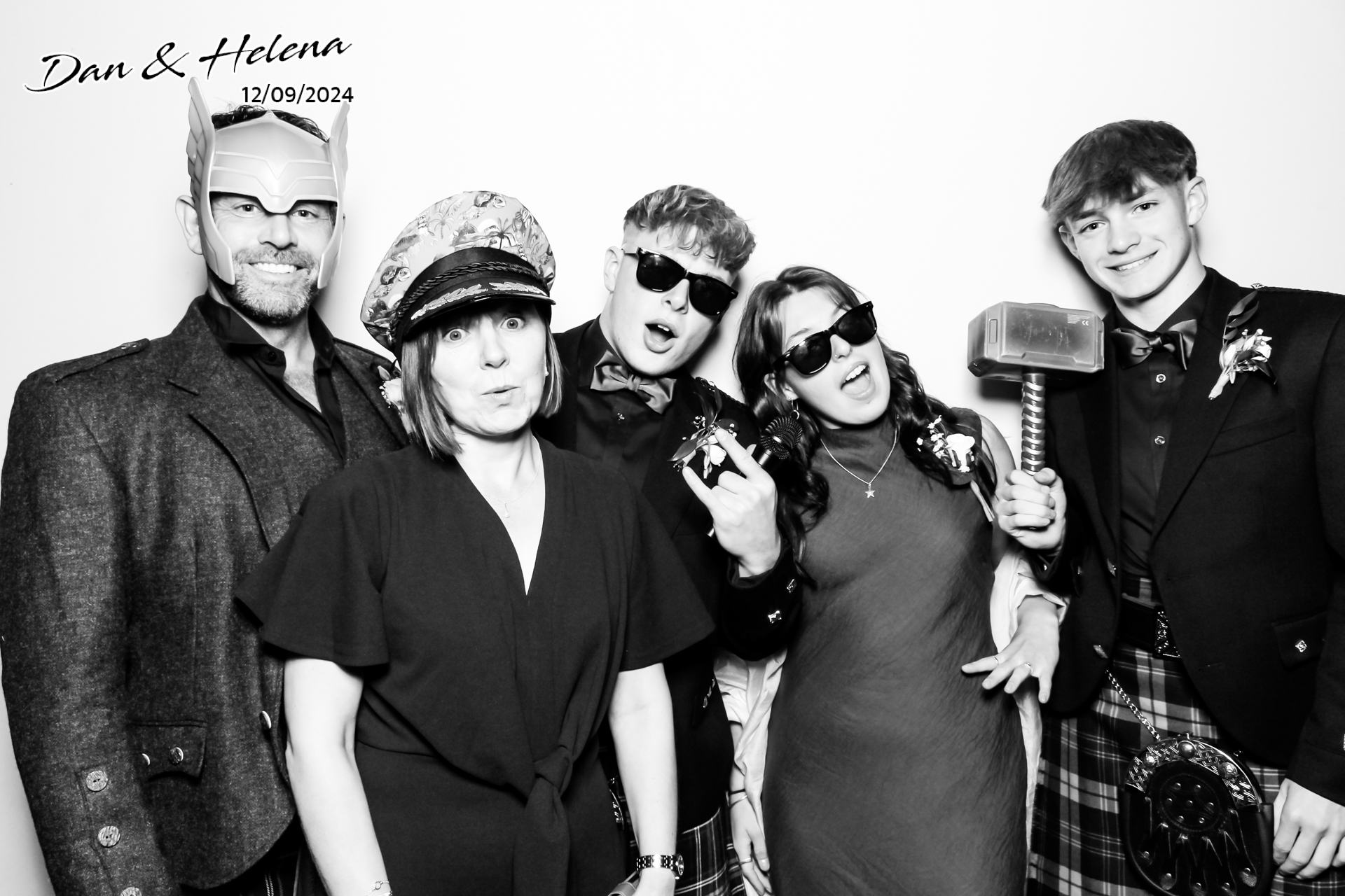 Dan & Helena x Beauty Booth | View more photos from the event at gallery.freshbooths.com/u/FreshBooths/Dan-Helena-x-Beauty-Booth