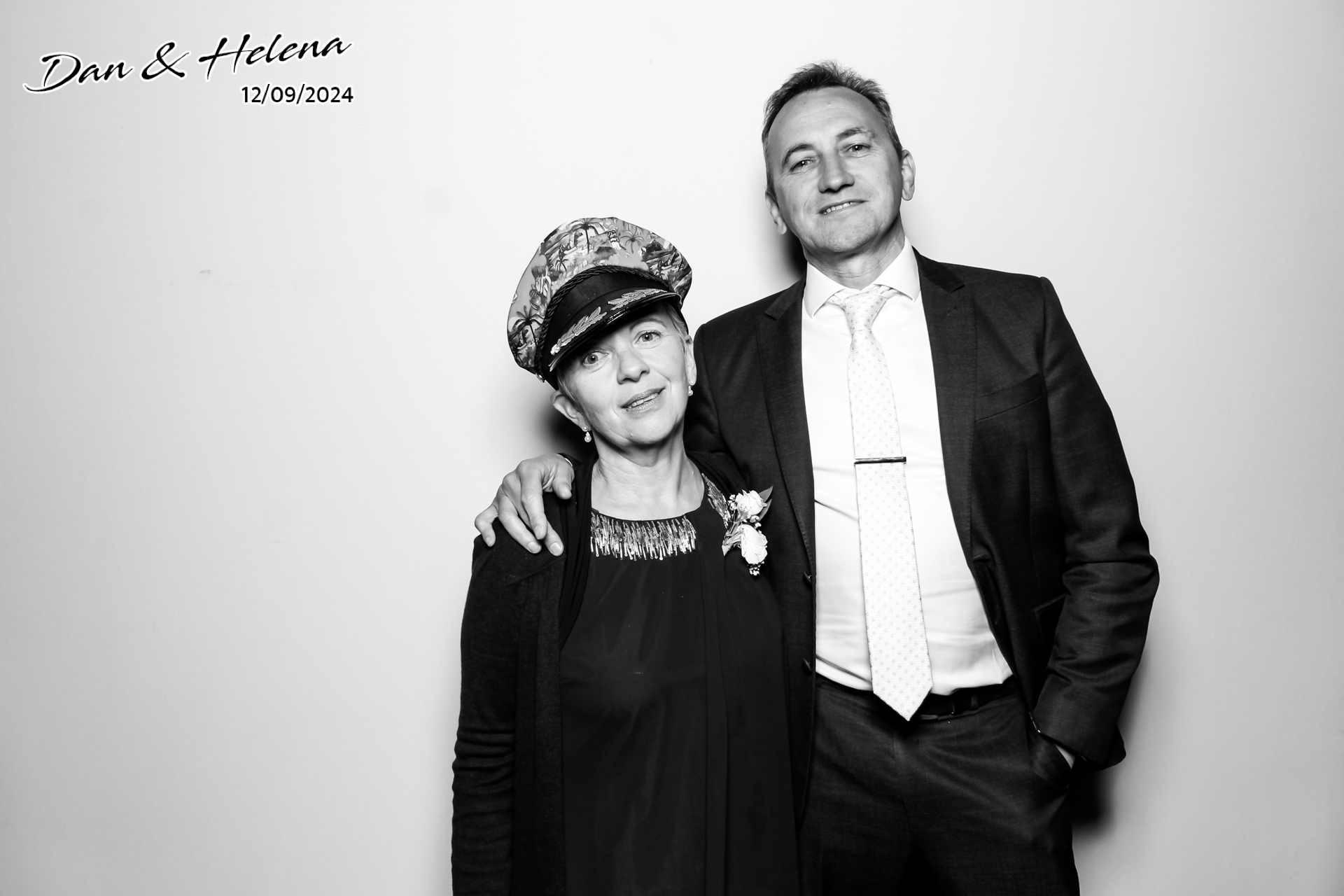 Dan & Helena x Beauty Booth | View more photos from the event at gallery.freshbooths.com/u/FreshBooths/Dan-Helena-x-Beauty-Booth