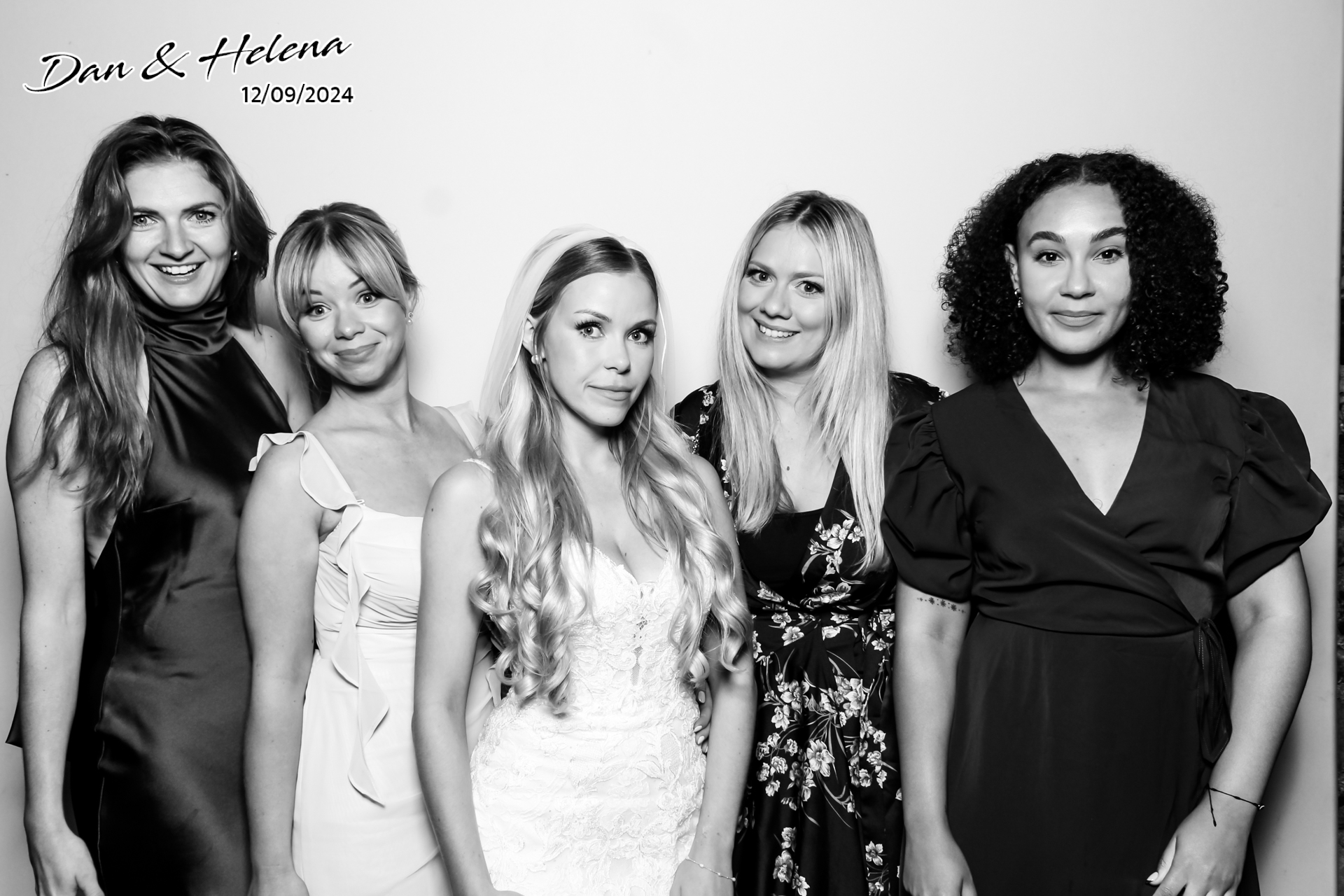 Dan & Helena x Beauty Booth | View more photos from the event at gallery.freshbooths.com/u/FreshBooths/Dan-Helena-x-Beauty-Booth