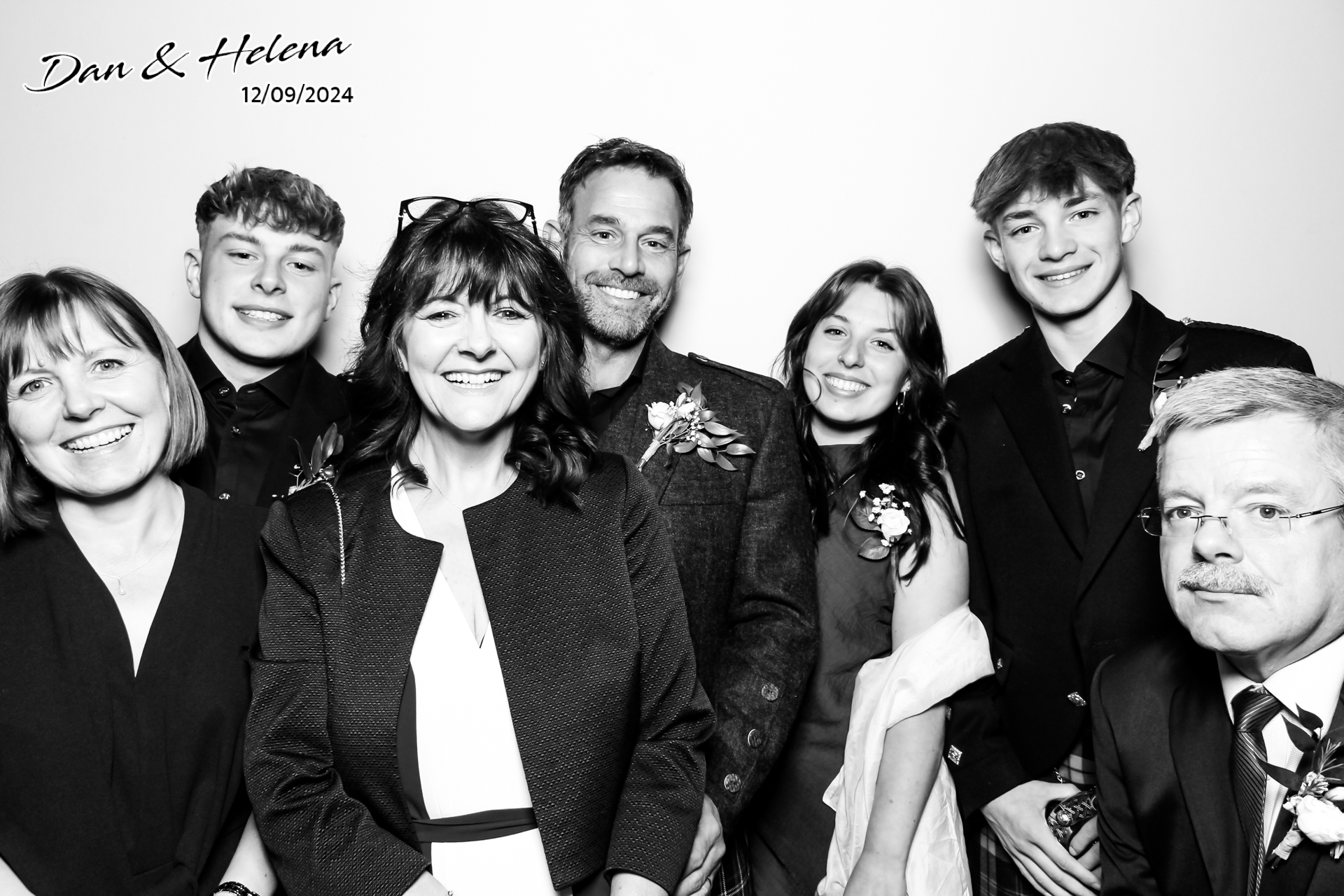 Dan & Helena x Beauty Booth | View more photos from the event at gallery.freshbooths.com/u/FreshBooths/Dan-Helena-x-Beauty-Booth