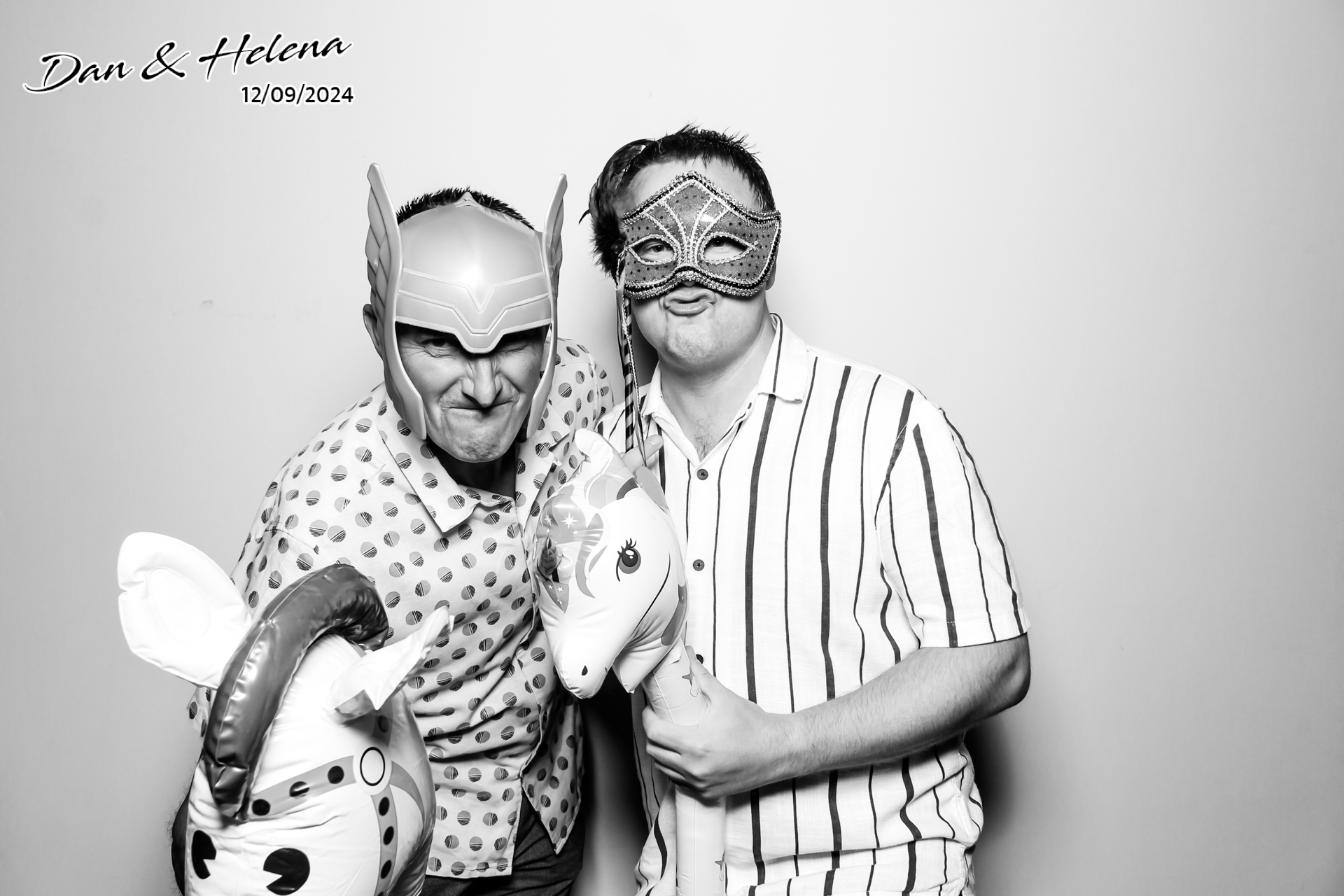 Dan & Helena x Beauty Booth | View more photos from the event at gallery.freshbooths.com/u/FreshBooths/Dan-Helena-x-Beauty-Booth