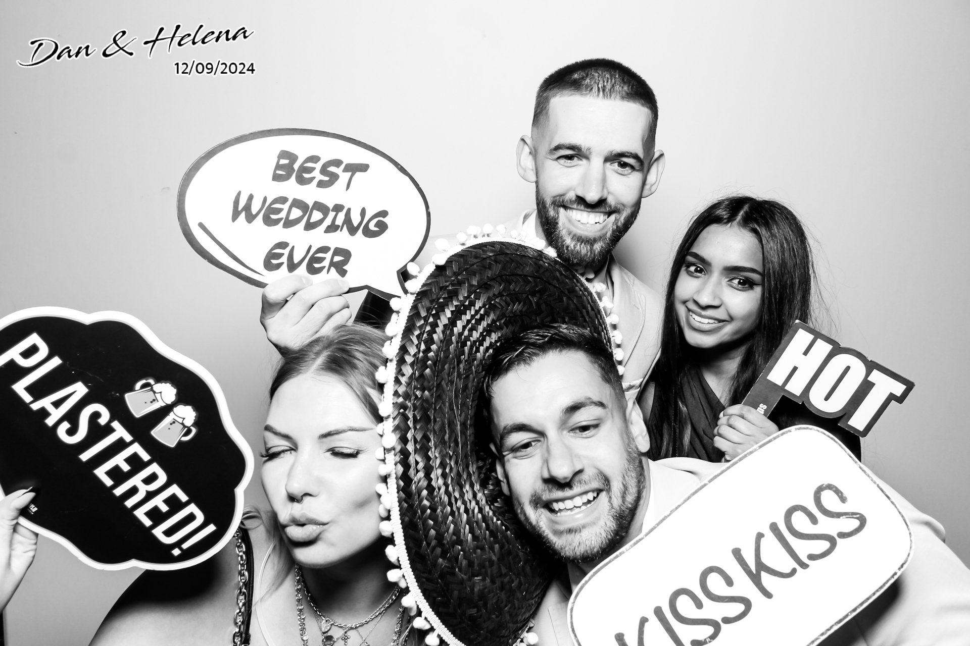 Dan & Helena x Beauty Booth | View more photos from the event at gallery.freshbooths.com/u/FreshBooths/Dan-Helena-x-Beauty-Booth