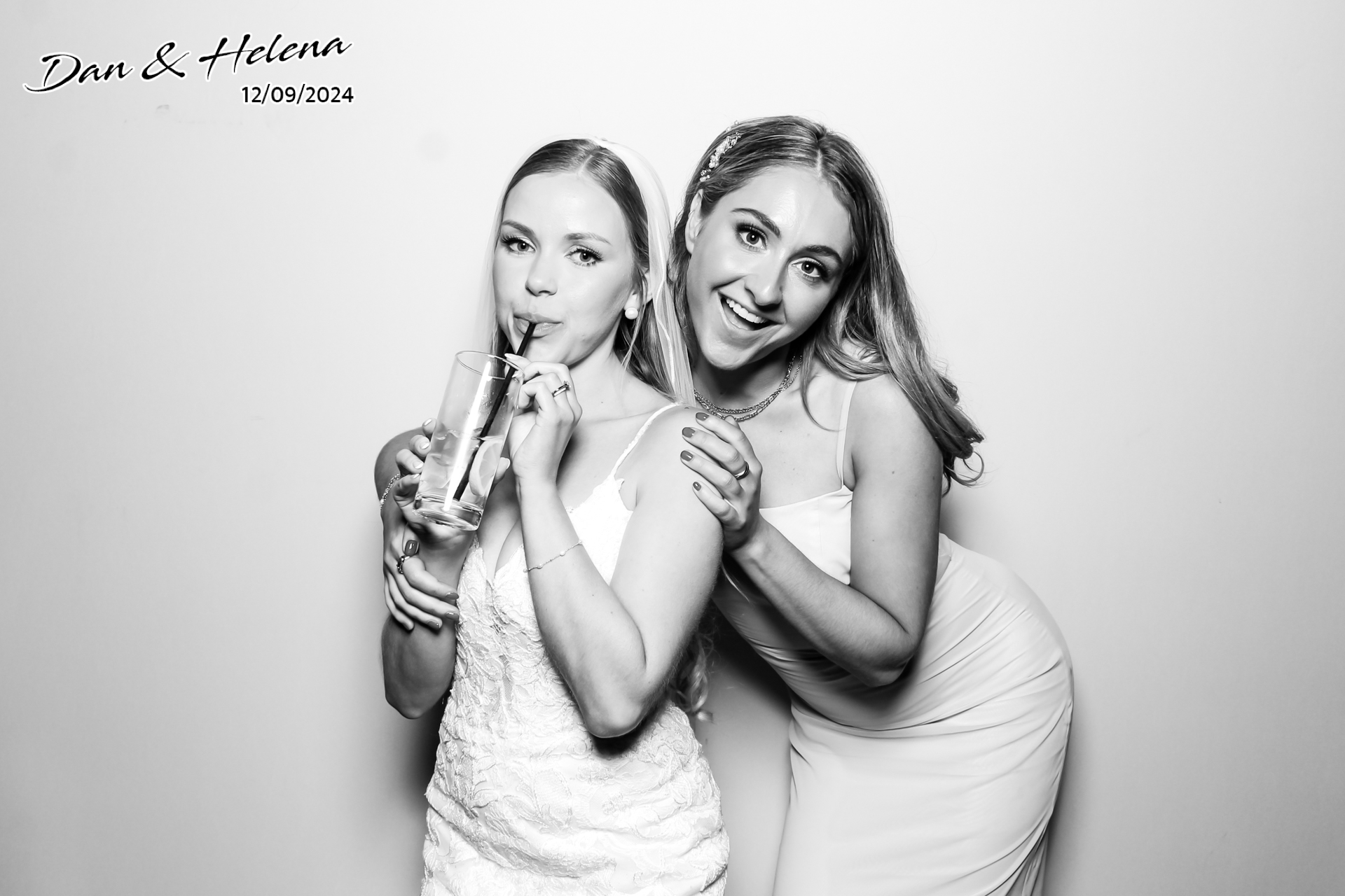 Dan & Helena x Beauty Booth | View more photos from the event at gallery.freshbooths.com/u/FreshBooths/Dan-Helena-x-Beauty-Booth