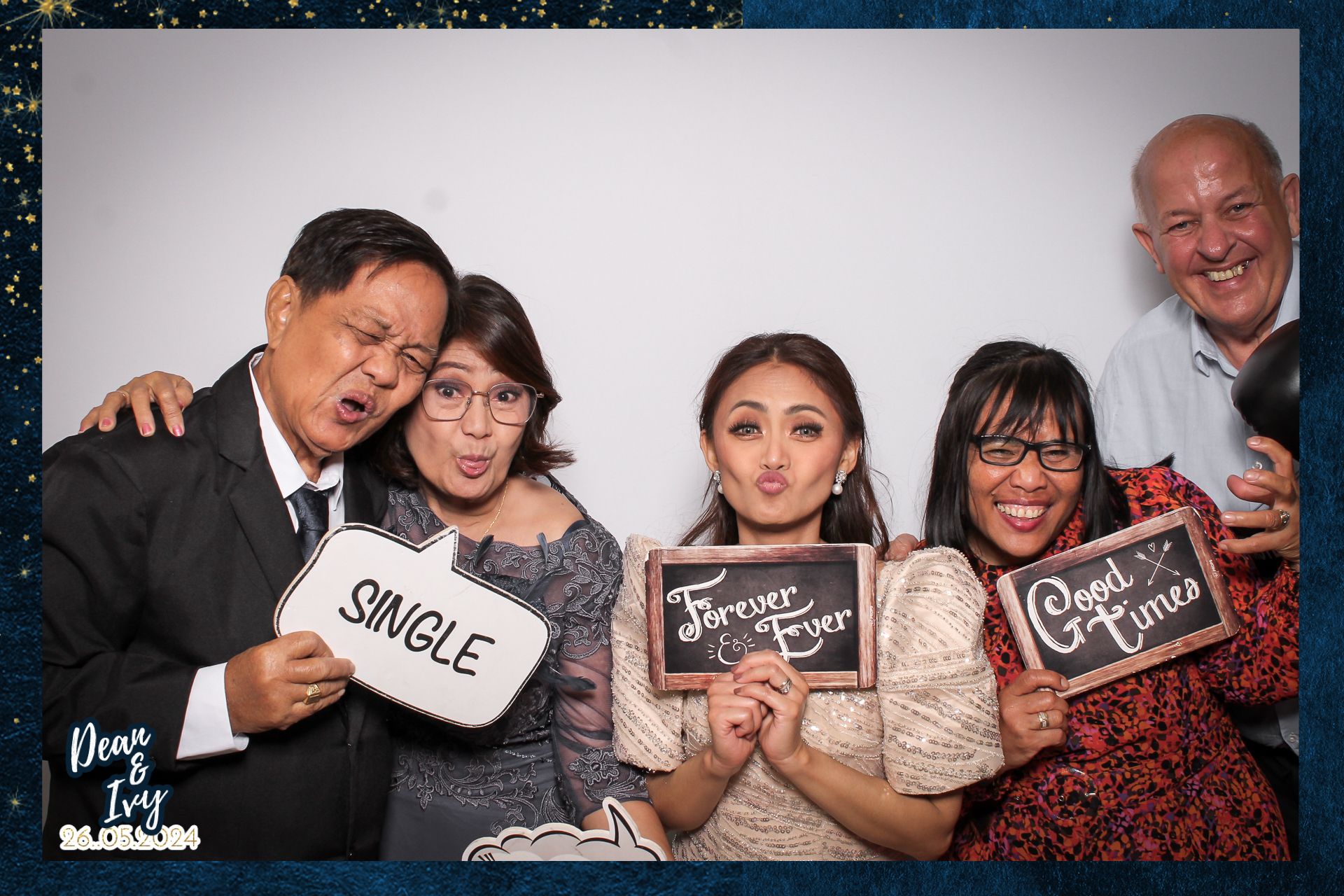 Dean & Ivy. - Classic Open Booth | View more photos from the event at gallery.freshbooths.com/u/FreshBooths/Dean-Ivy-Classic-Open-Booth