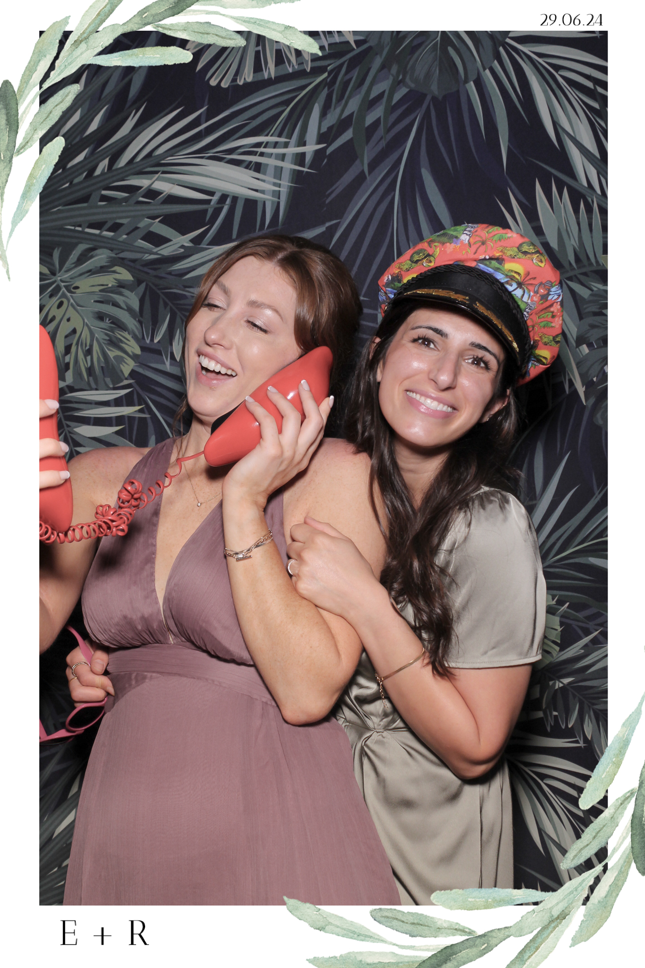 Ellie & Rob - Selfie Mirror | View more photos from the event at gallery.freshbooths.com/u/FreshBooths/Ellie-Rob-Selfie-Mirror