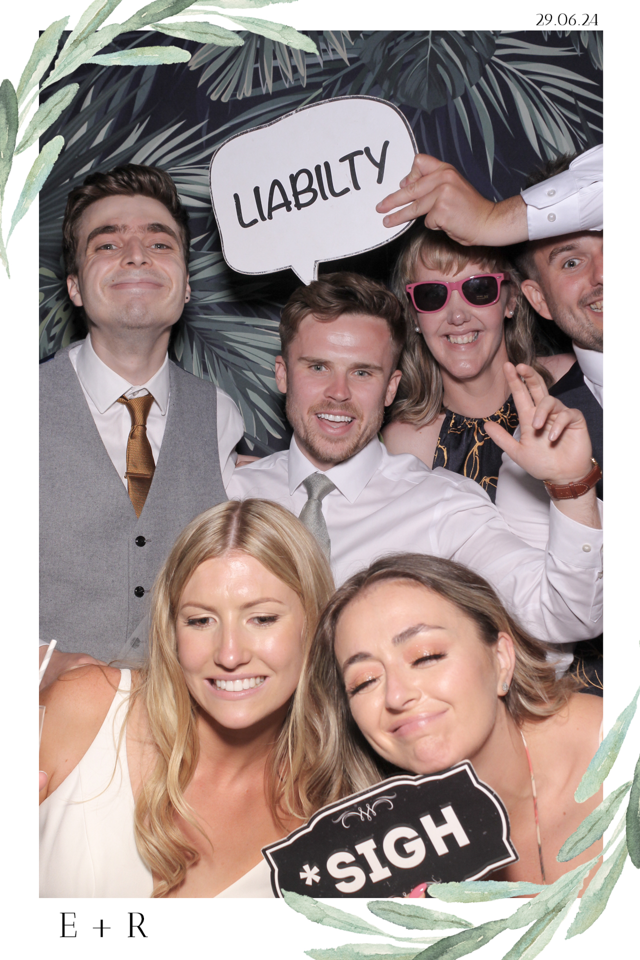 Ellie & Rob - Selfie Mirror | View more photos from the event at gallery.freshbooths.com/u/FreshBooths/Ellie-Rob-Selfie-Mirror