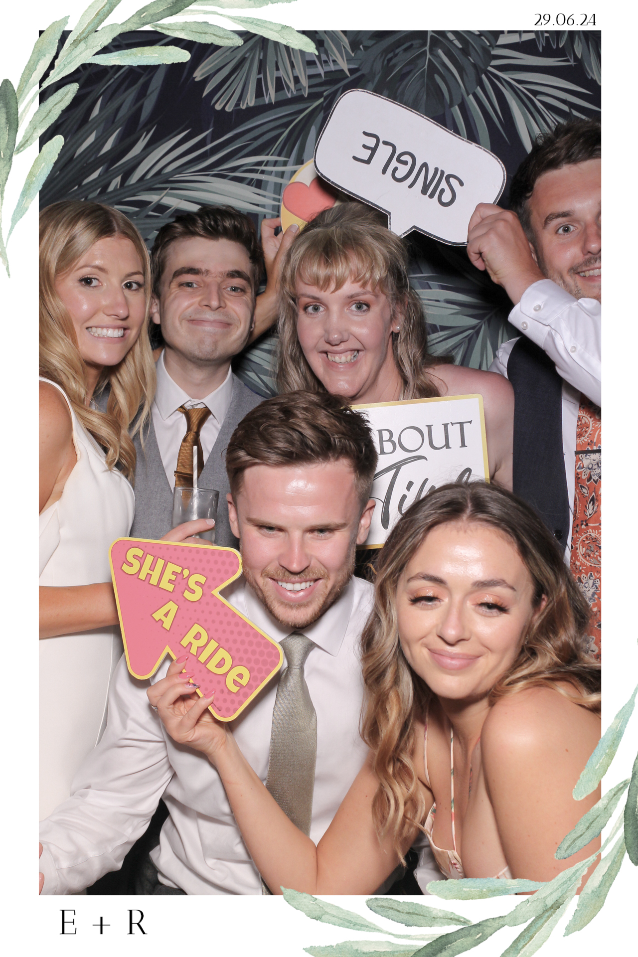Ellie & Rob - Selfie Mirror | View more photos from the event at gallery.freshbooths.com/u/FreshBooths/Ellie-Rob-Selfie-Mirror