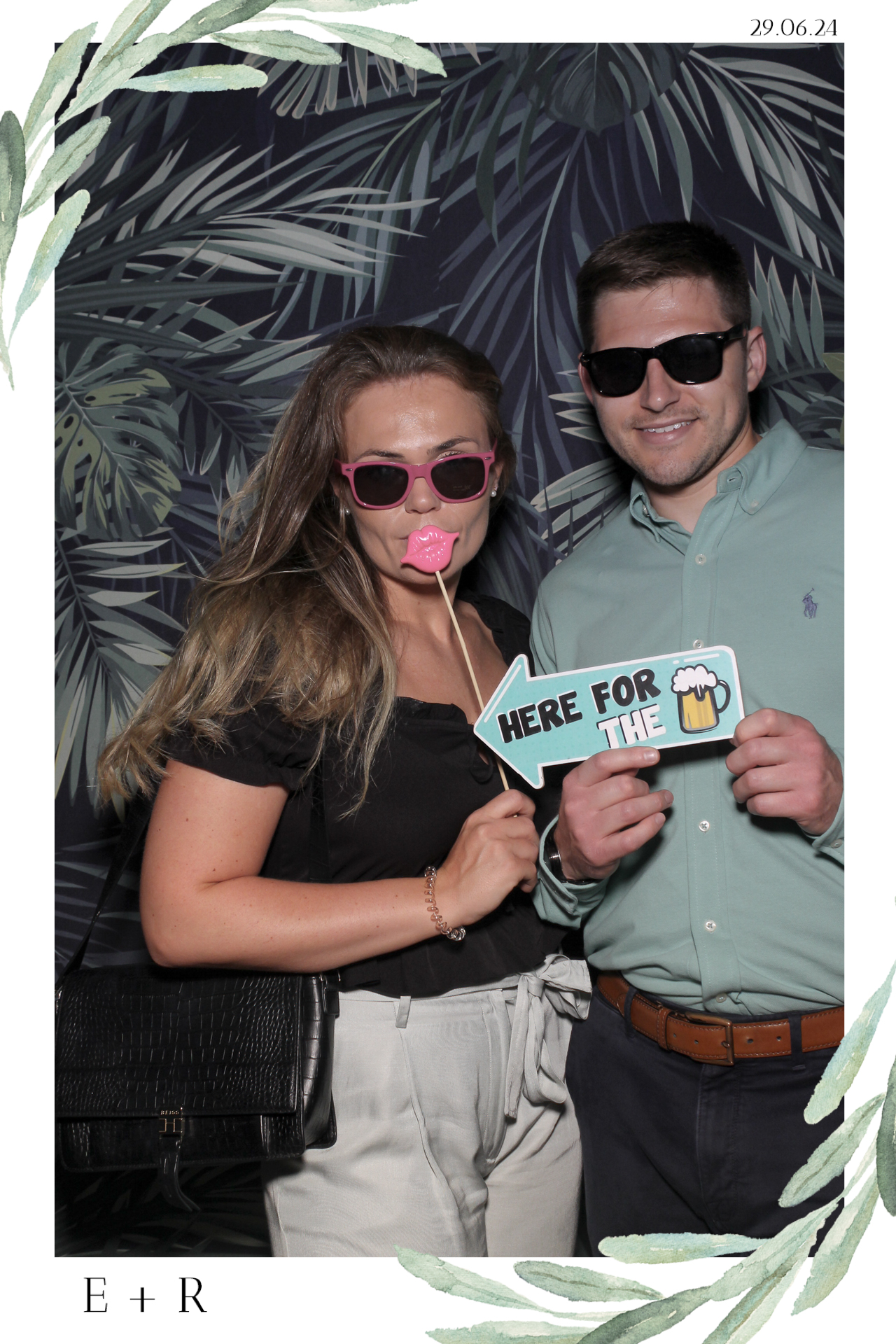 Ellie & Rob - Selfie Mirror | View more photos from the event at gallery.freshbooths.com/u/FreshBooths/Ellie-Rob-Selfie-Mirror