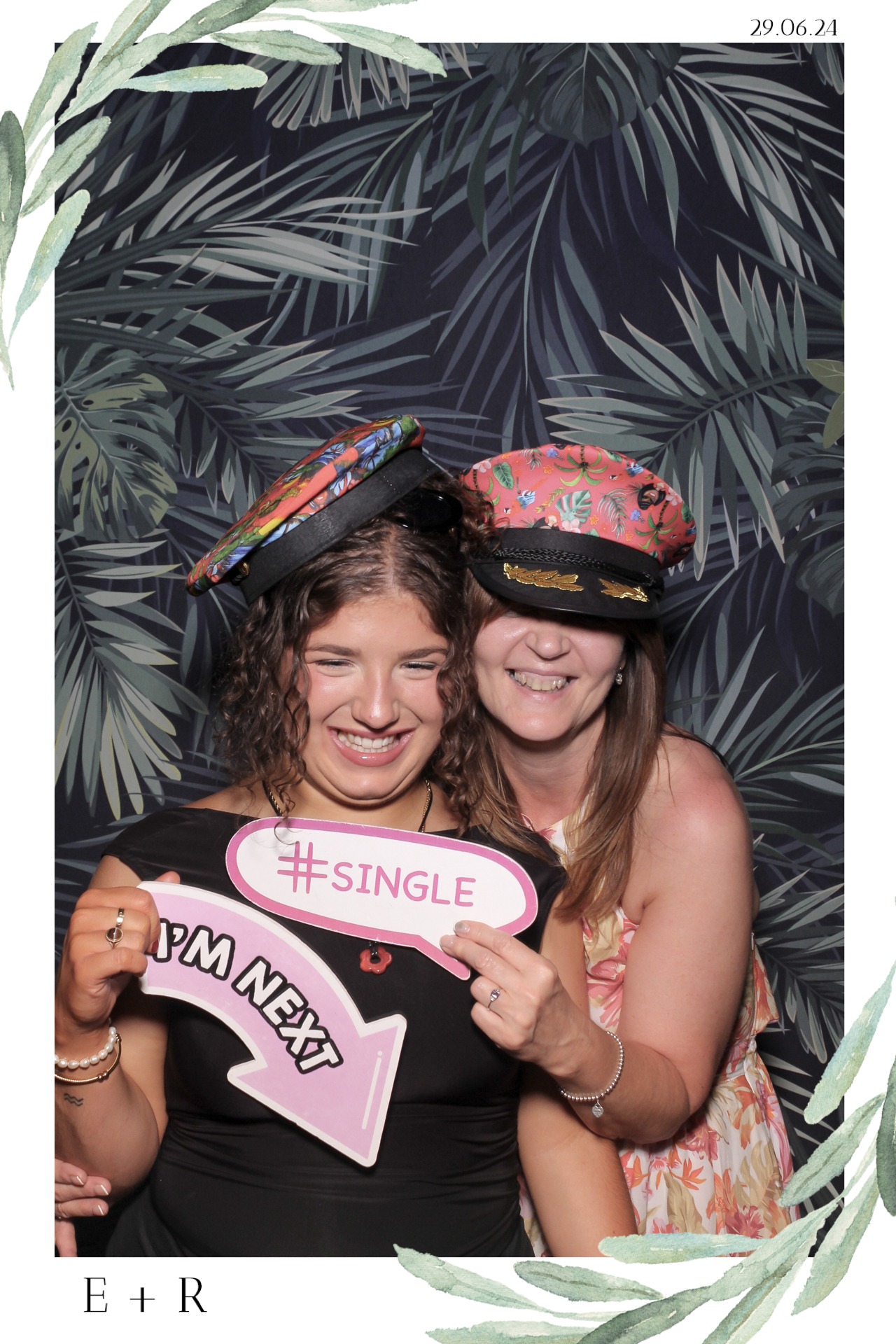 Ellie & Rob - Selfie Mirror | View more photos from the event at gallery.freshbooths.com/u/FreshBooths/Ellie-Rob-Selfie-Mirror