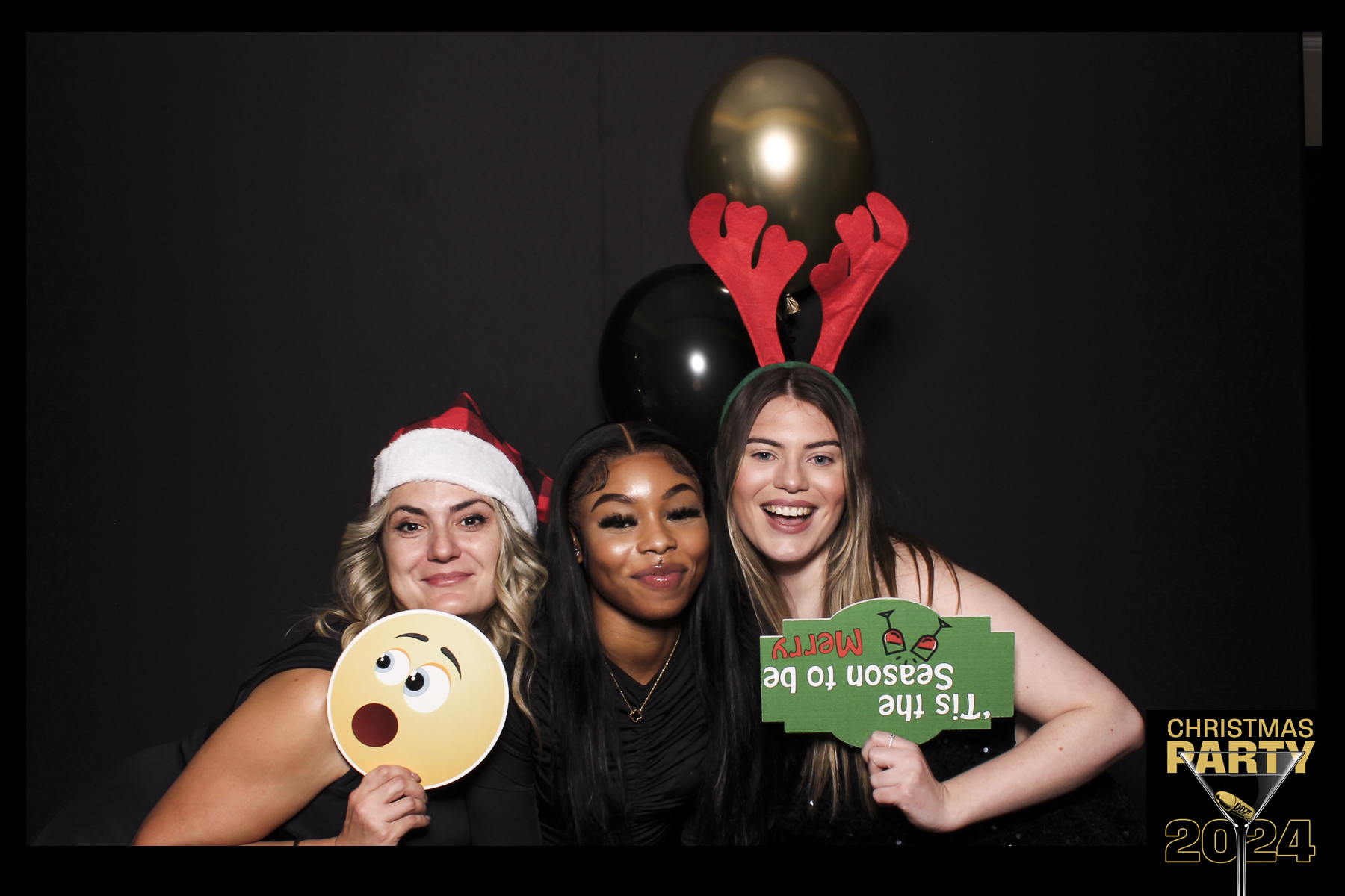 Global 4 Christmas Party 2024 | View more photos from the event at gallery.freshbooths.com/u/FreshBooths/Global-4-Christmas-Party-2024