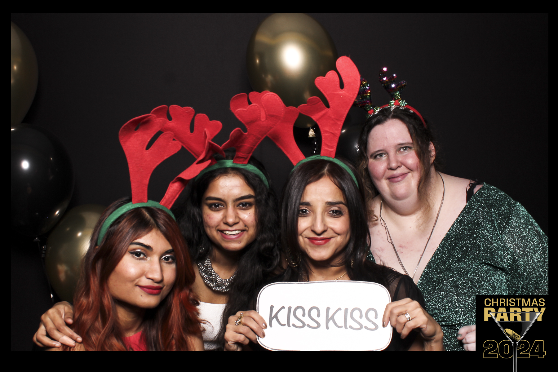 Global 4 Christmas Party 2024 | View more photos from the event at gallery.freshbooths.com/u/FreshBooths/Global-4-Christmas-Party-2024