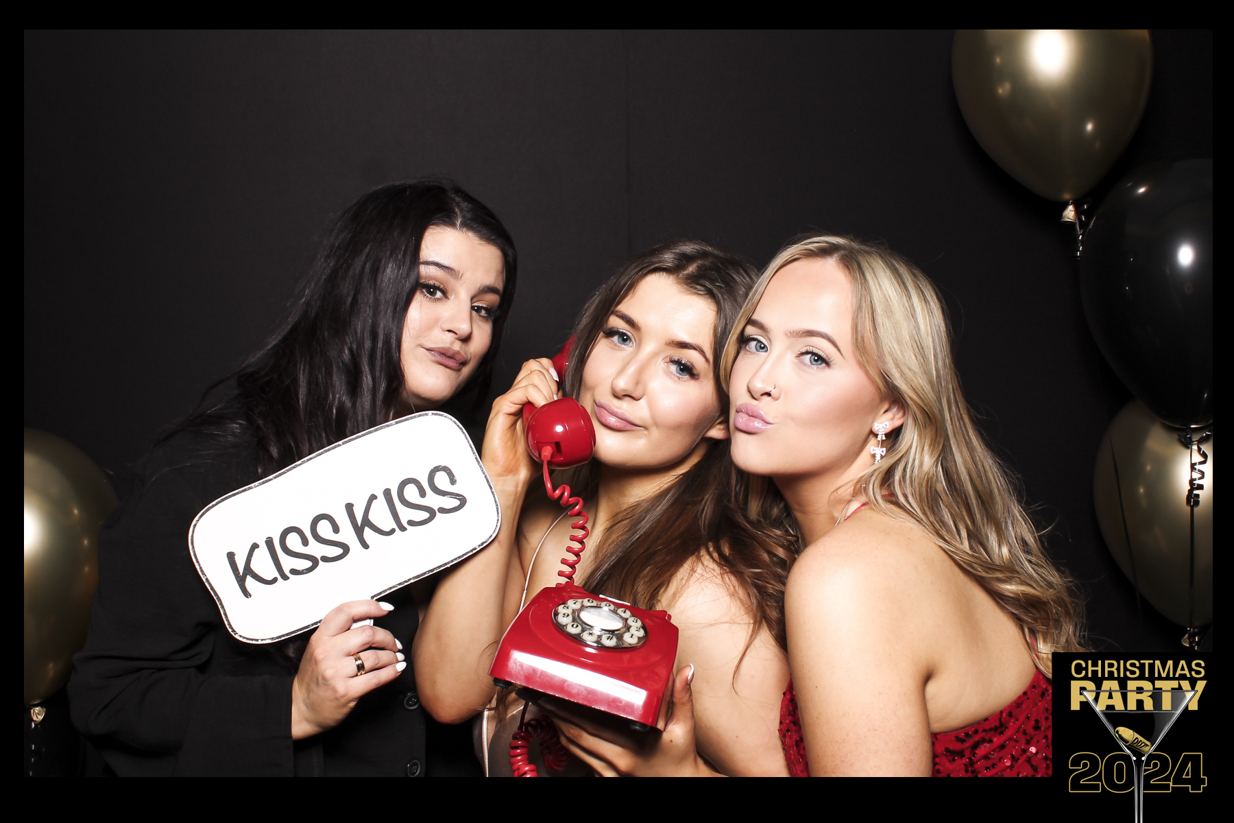 Global 4 Christmas Party 2024 | View more photos from the event at gallery.freshbooths.com/u/FreshBooths/Global-4-Christmas-Party-2024