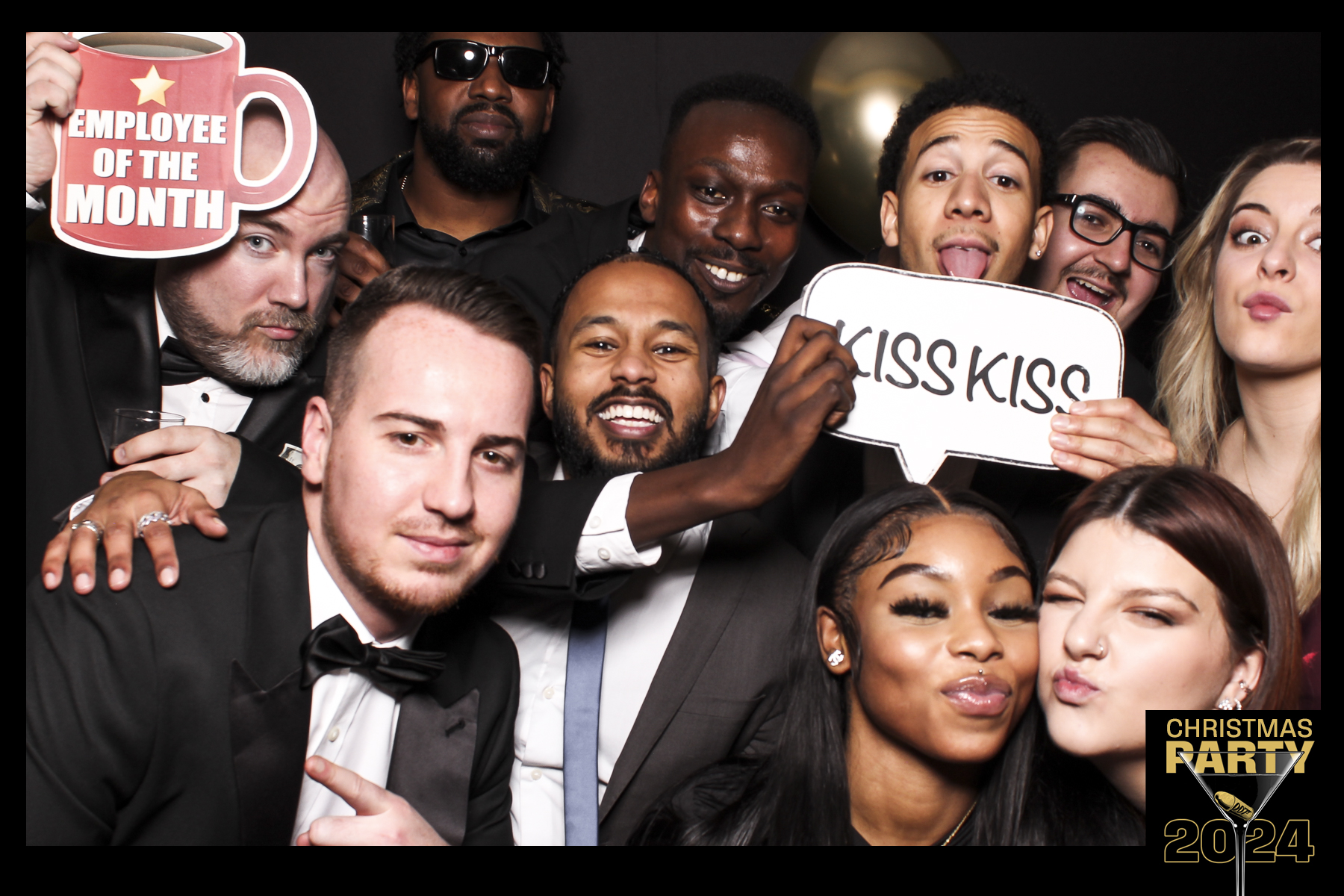 Global 4 Christmas Party 2024 | View more photos from the event at gallery.freshbooths.com/u/FreshBooths/Global-4-Christmas-Party-2024
