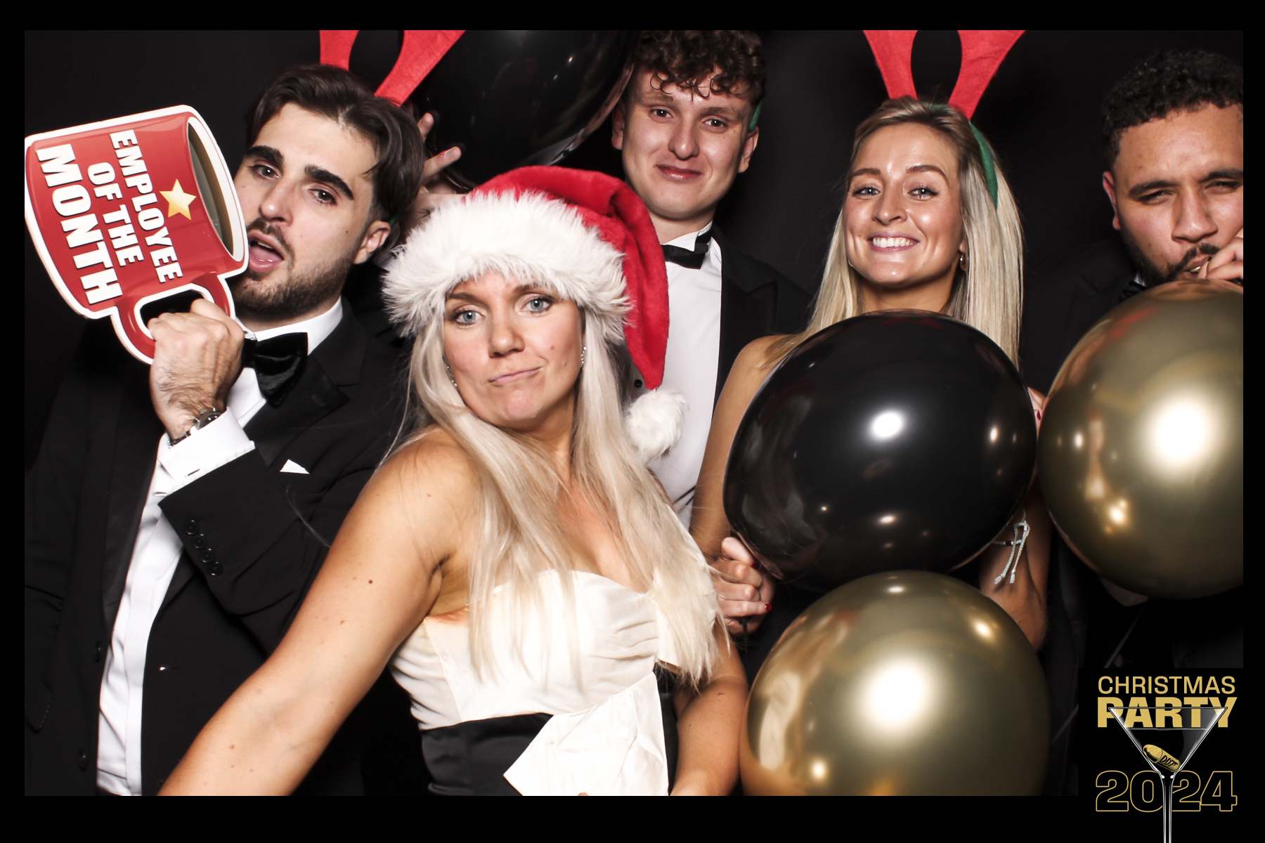 Global 4 Christmas Party 2024 | View more photos from the event at gallery.freshbooths.com/u/FreshBooths/Global-4-Christmas-Party-2024