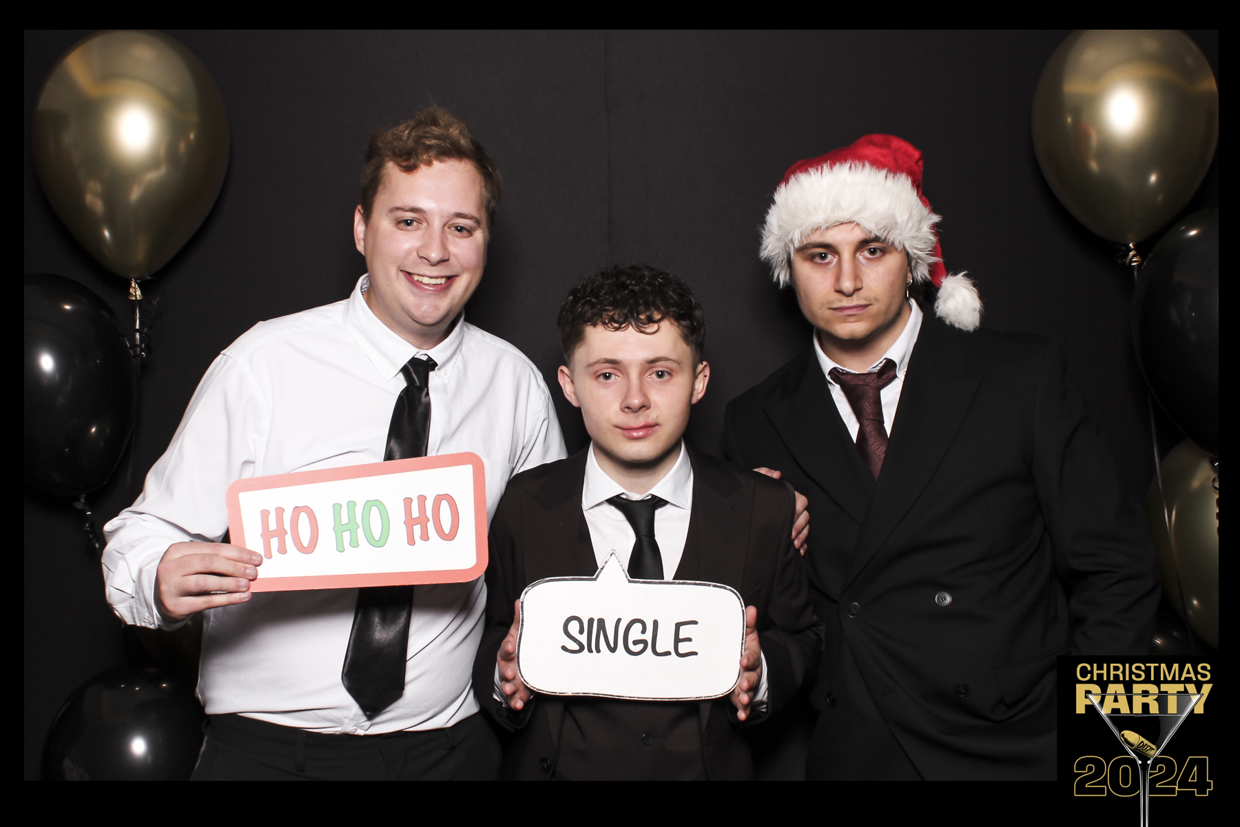 Global 4 Christmas Party 2024 | View more photos from the event at gallery.freshbooths.com/u/FreshBooths/Global-4-Christmas-Party-2024