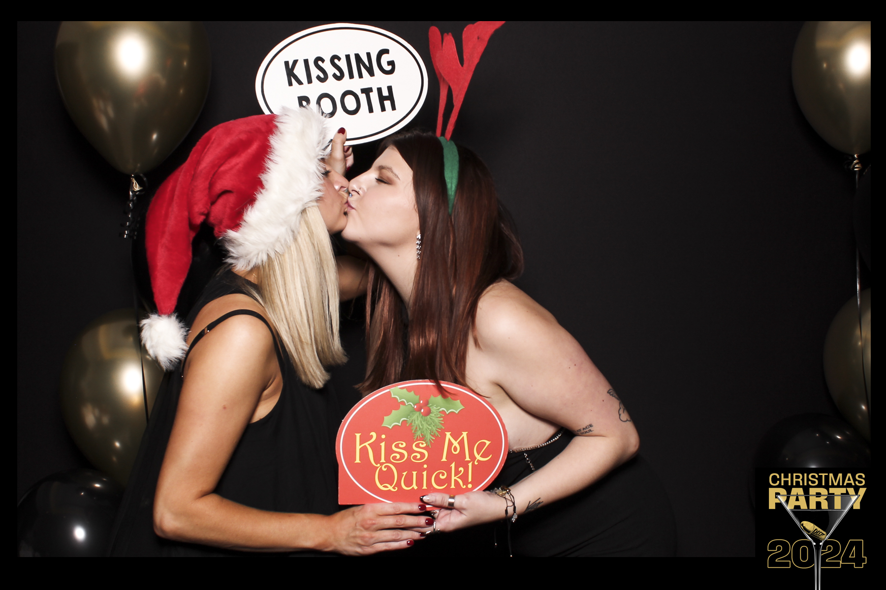 Global 4 Christmas Party 2024 | View more photos from the event at gallery.freshbooths.com/u/FreshBooths/Global-4-Christmas-Party-2024