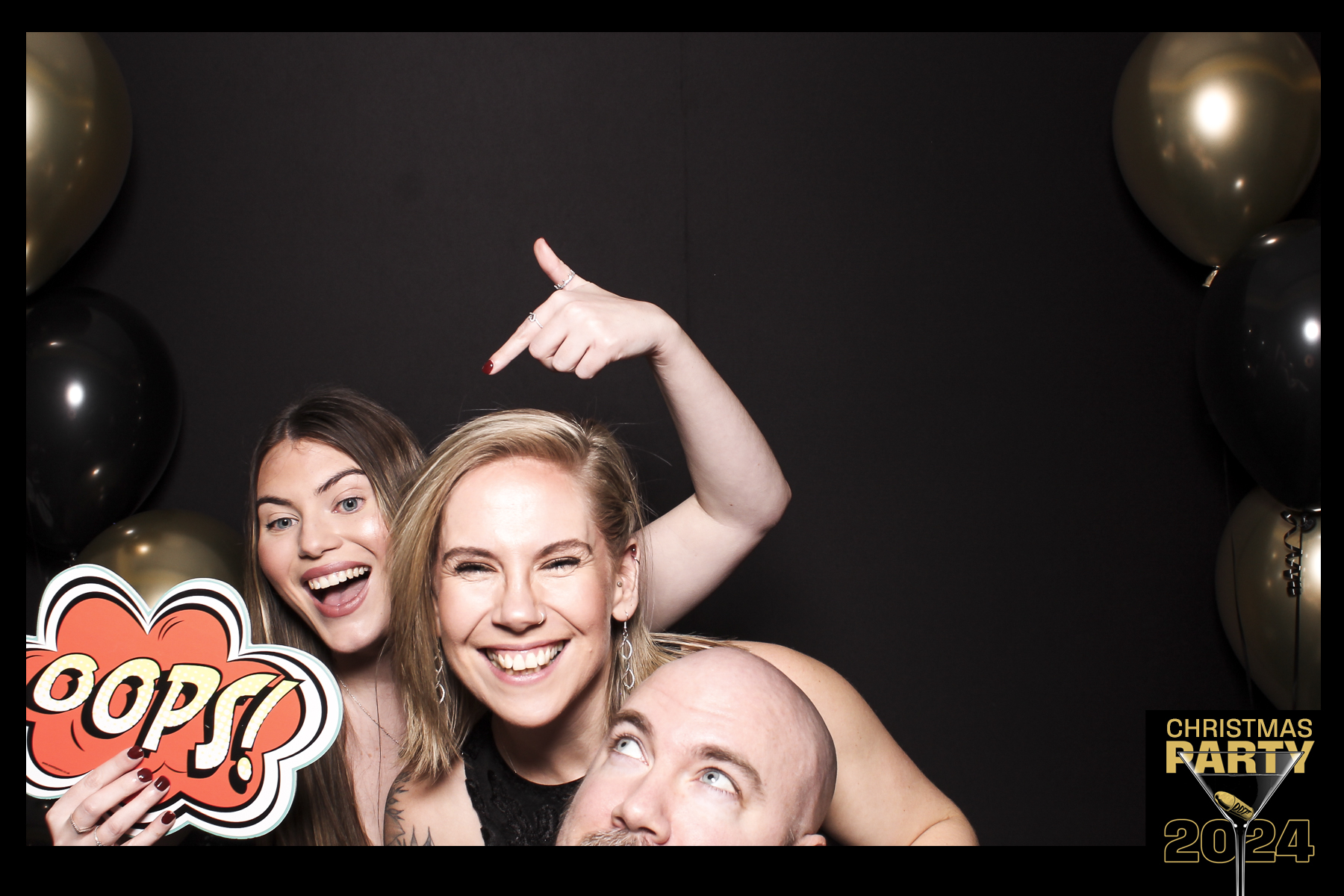 Global 4 Christmas Party 2024 | View more photos from the event at gallery.freshbooths.com/u/FreshBooths/Global-4-Christmas-Party-2024