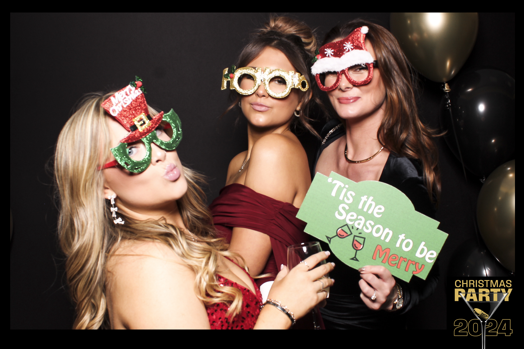 Global 4 Christmas Party 2024 | View more photos from the event at gallery.freshbooths.com/u/FreshBooths/Global-4-Christmas-Party-2024