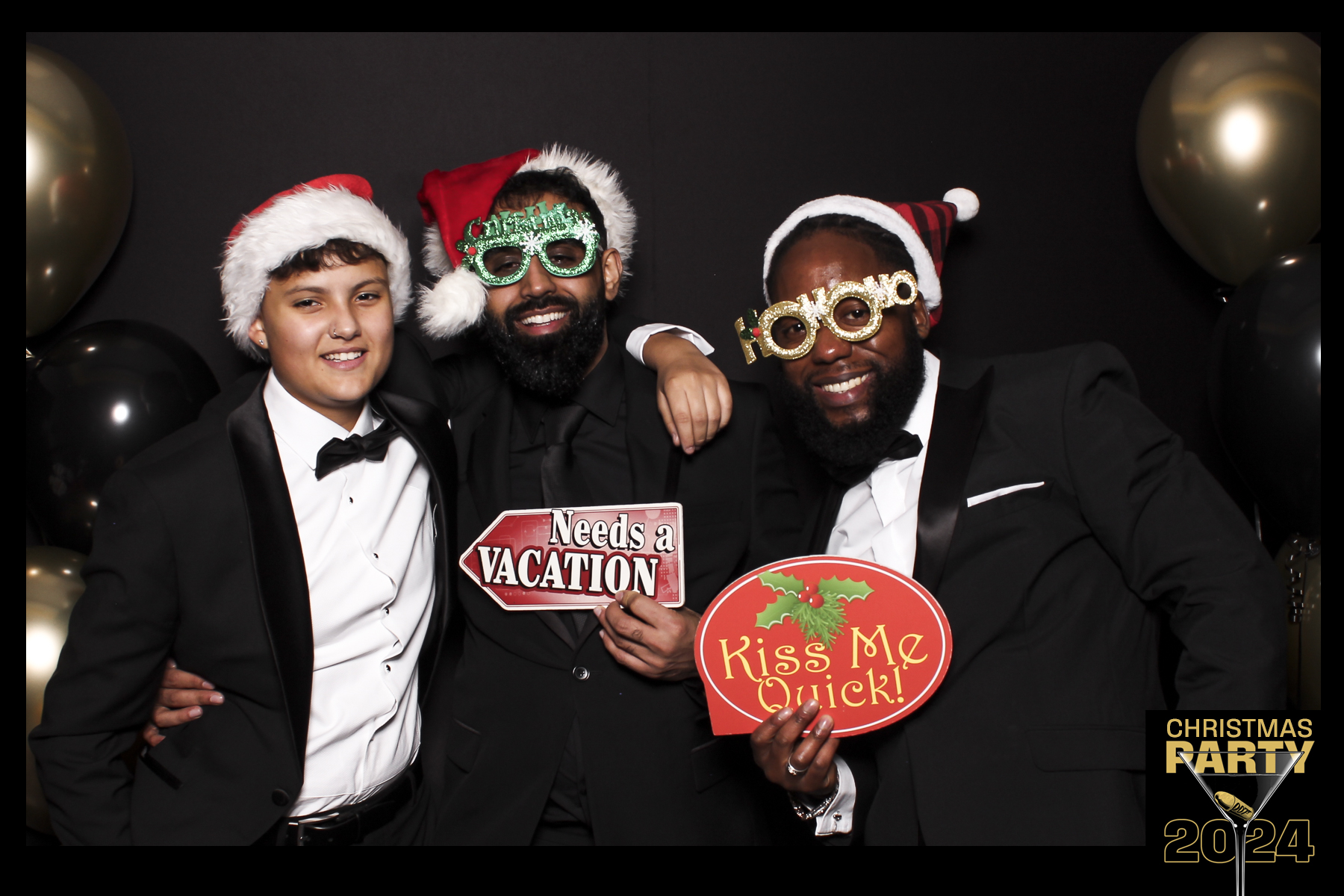 Global 4 Christmas Party 2024 | View more photos from the event at gallery.freshbooths.com/u/FreshBooths/Global-4-Christmas-Party-2024