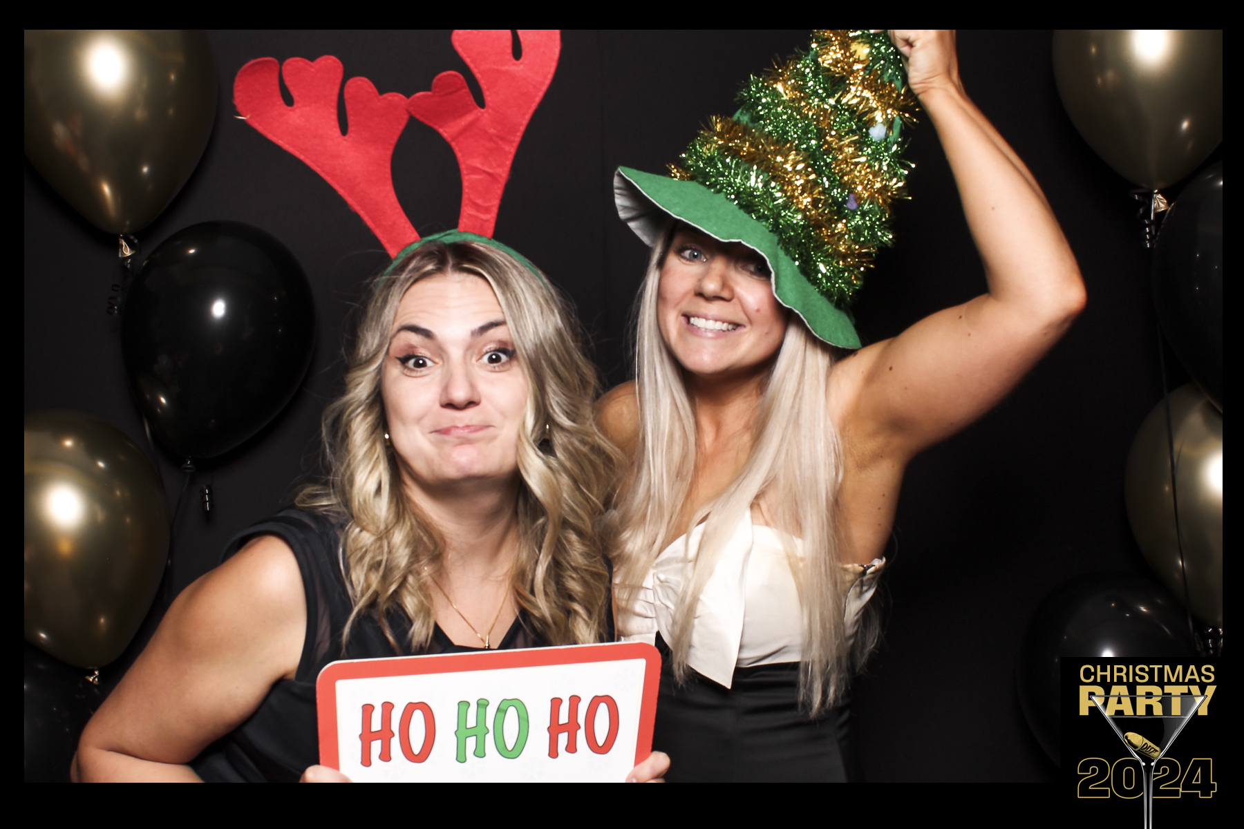 Global 4 Christmas Party 2024 | View more photos from the event at gallery.freshbooths.com/u/FreshBooths/Global-4-Christmas-Party-2024