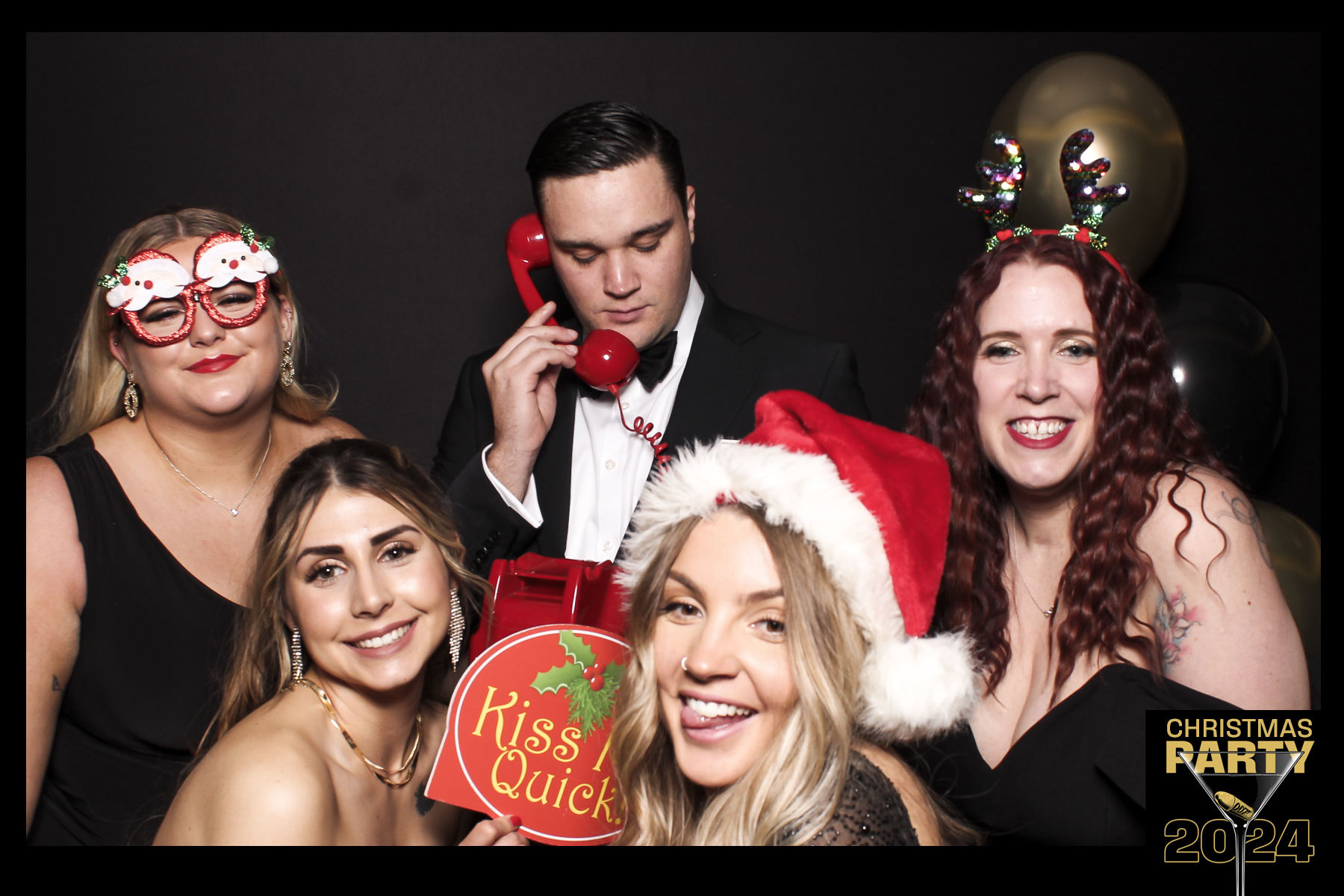 Global 4 Christmas Party 2024 | View more photos from the event at gallery.freshbooths.com/u/FreshBooths/Global-4-Christmas-Party-2024