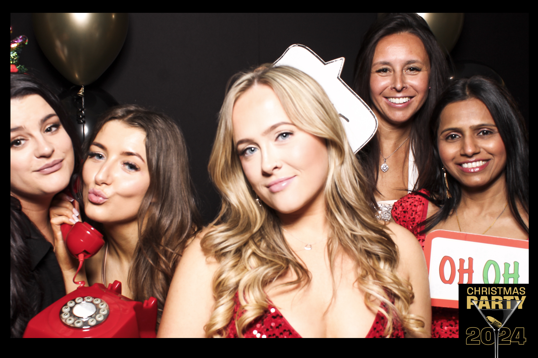 Global 4 Christmas Party 2024 | View more photos from the event at gallery.freshbooths.com/u/FreshBooths/Global-4-Christmas-Party-2024