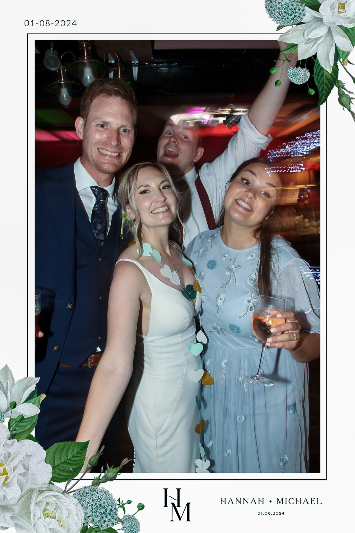 Hannah & Michael Wedding - Roaming Photosd | View more photos from the event at gallery.freshbooths.com/u/FreshBooths/Hannah-Michael-Wedding-Roaming-Photosd