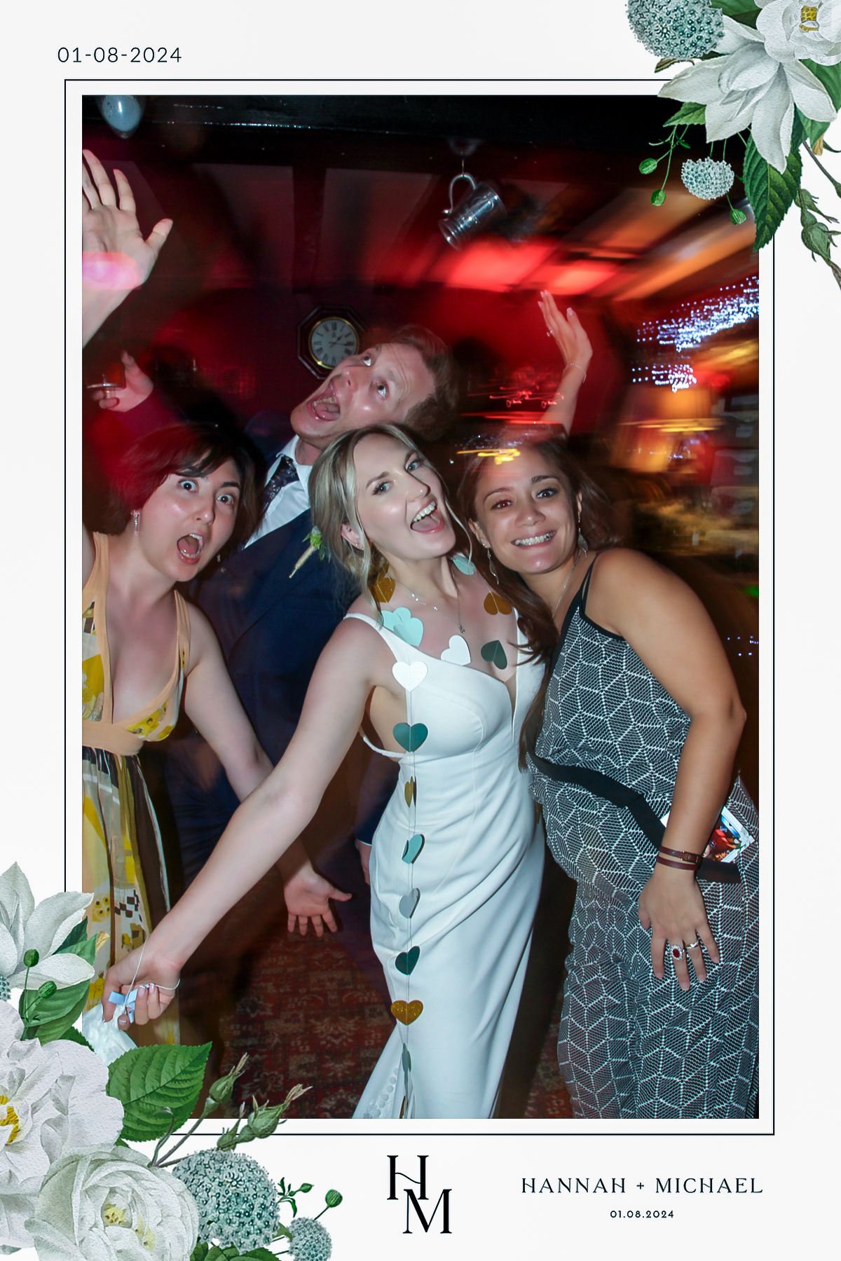 Hannah & Michael Wedding - Roaming Photosd | View more photos from the event at gallery.freshbooths.com/u/FreshBooths/Hannah-Michael-Wedding-Roaming-Photosd